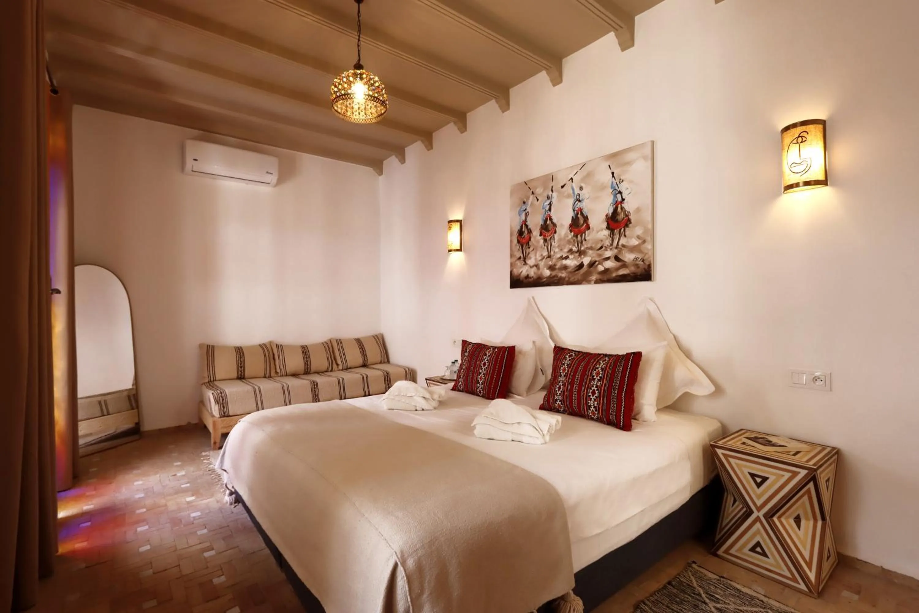 Bed in Riad Darchica