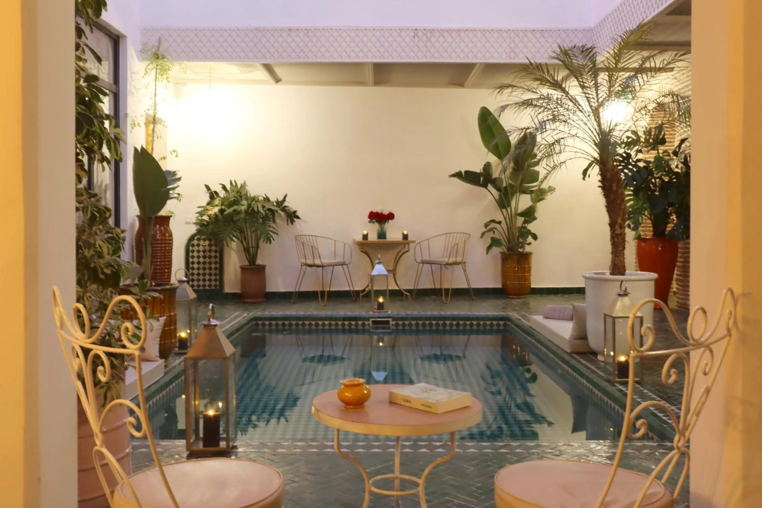 Swimming pool in Riad Darchica