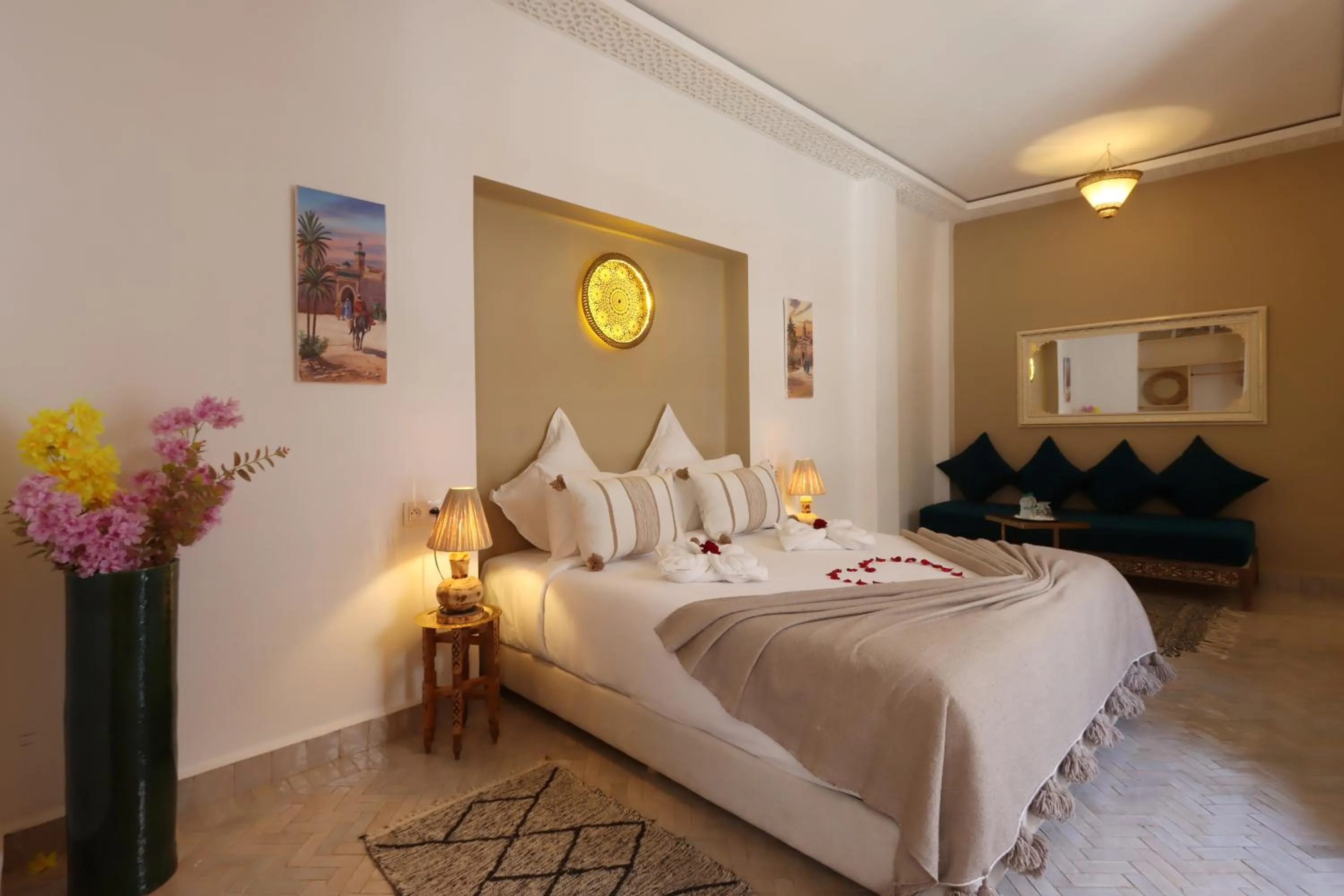 Photo of the whole room, Bed in Riad Darchica