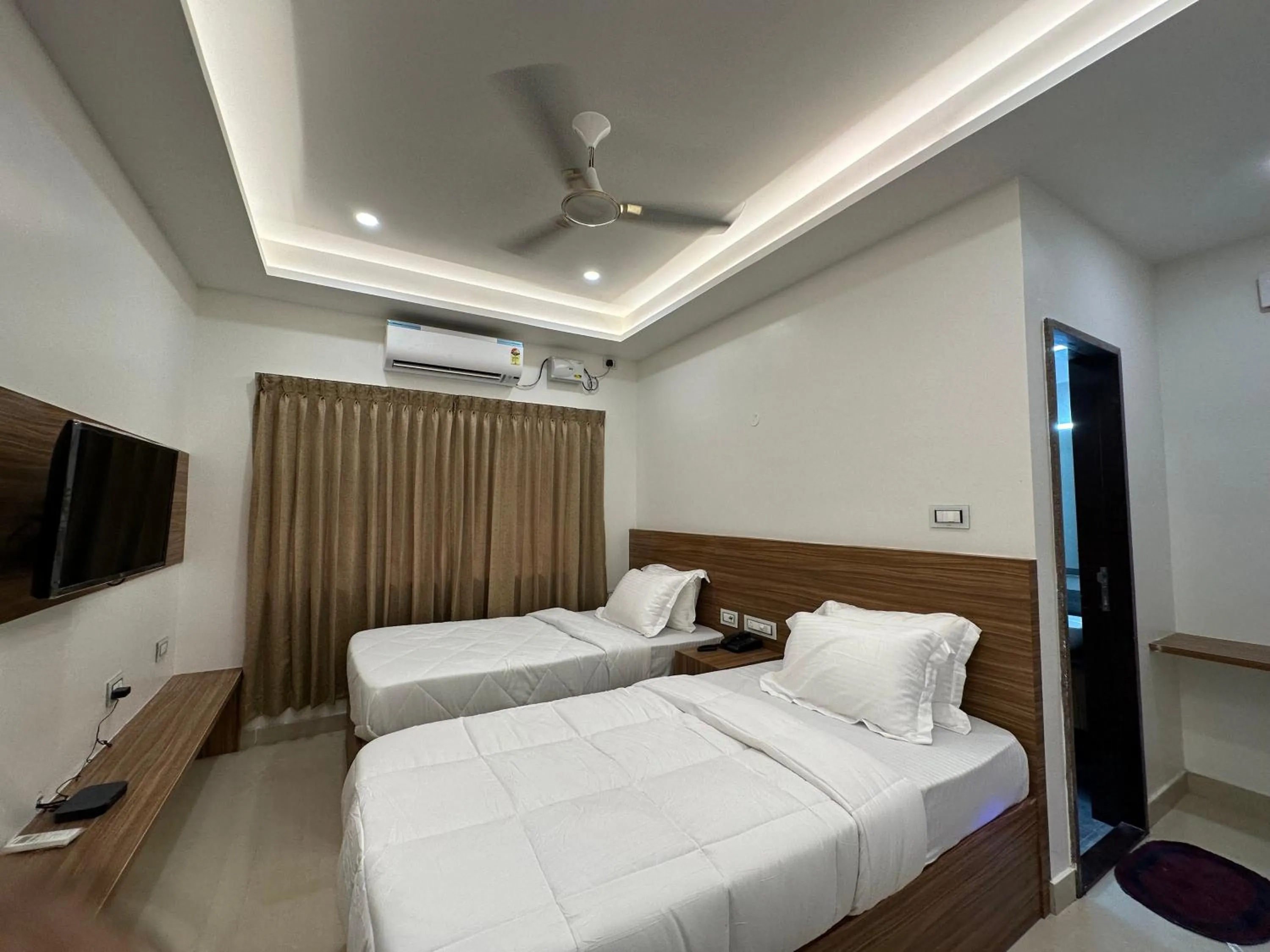 Bed in SRI KRISHNA RESIDENCY Srirangam