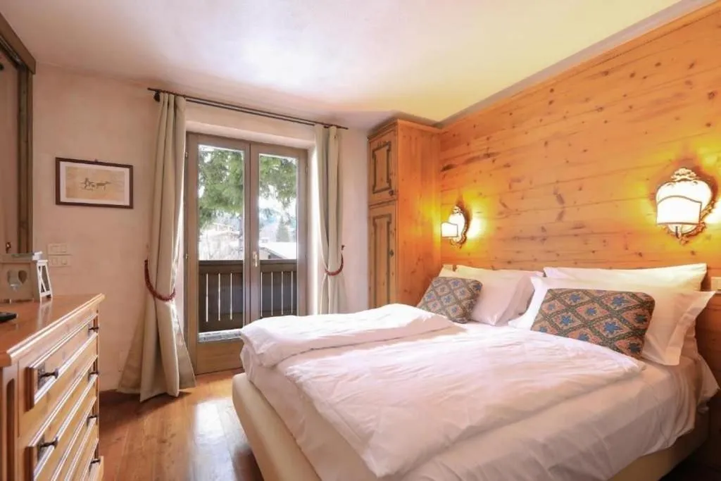 Bed in Hotel Perla***