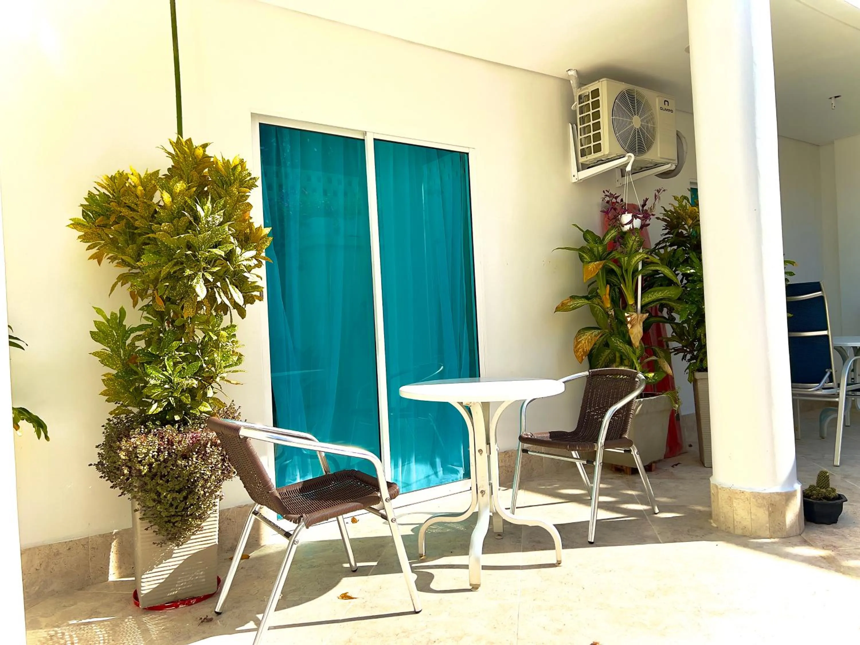 Patio in Charme 64 Hotel Boutique