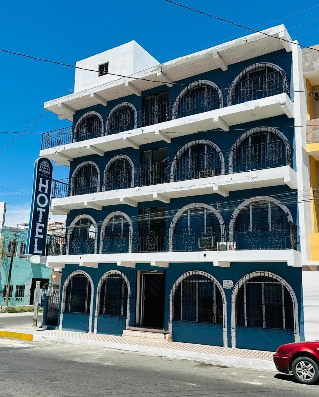 Property building in Hotel Santa Barbara