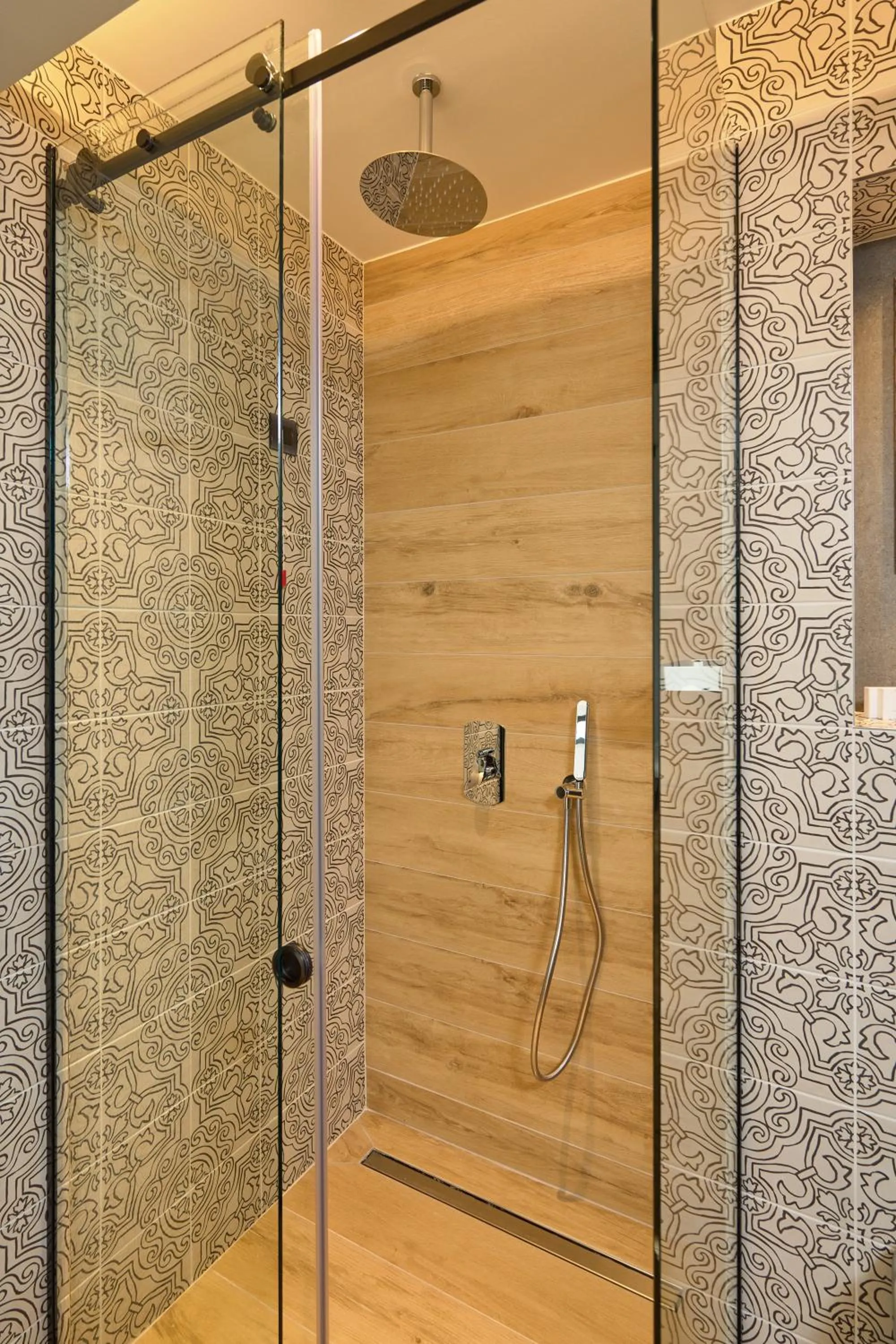 Shower in SIGMA Suites Hotel