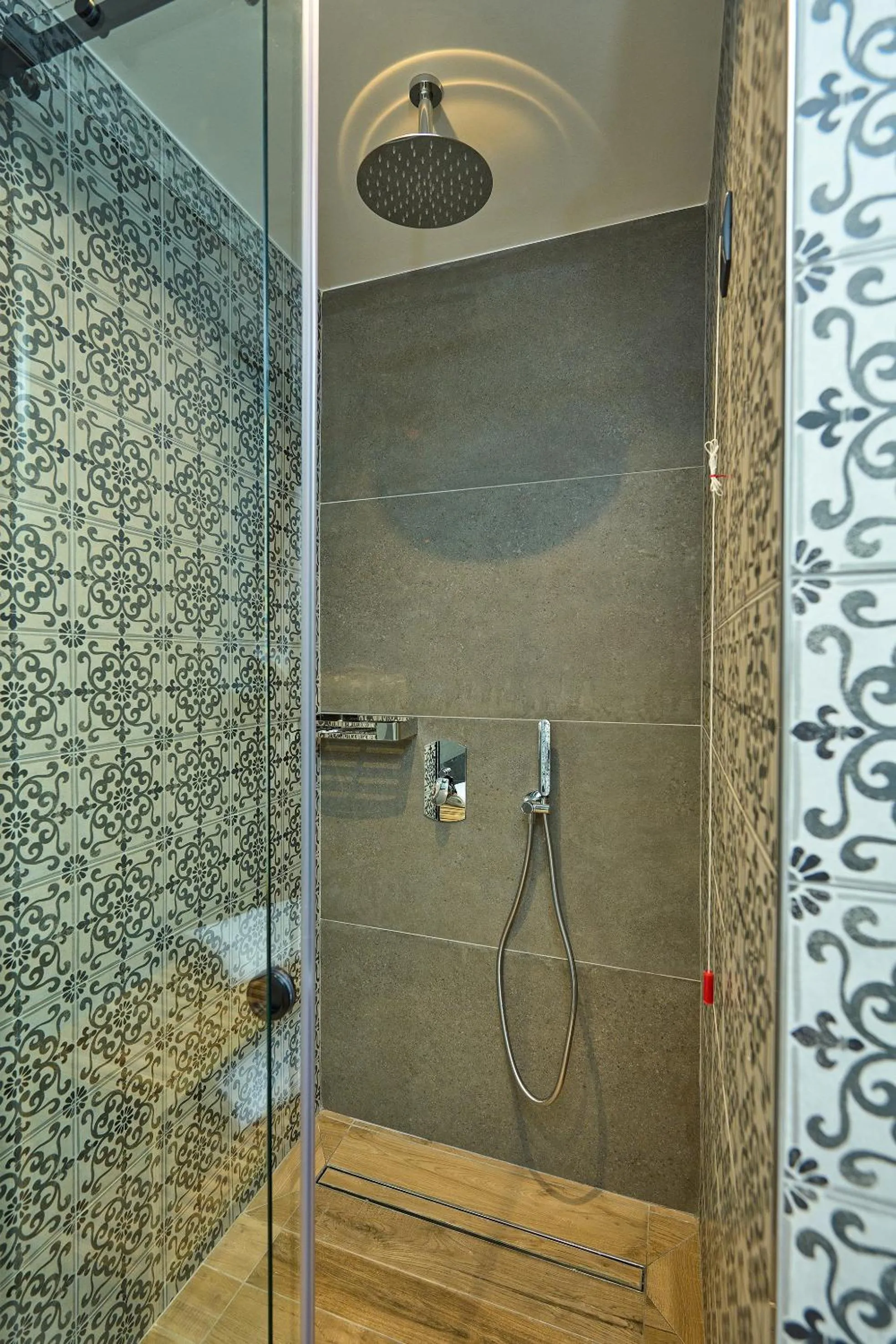 Shower in SIGMA Suites Hotel