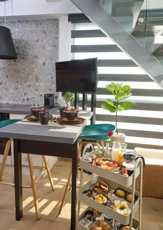 Food and drinks in SIGMA Suites Hotel Food and drinks in SIGMA Suites Hotel