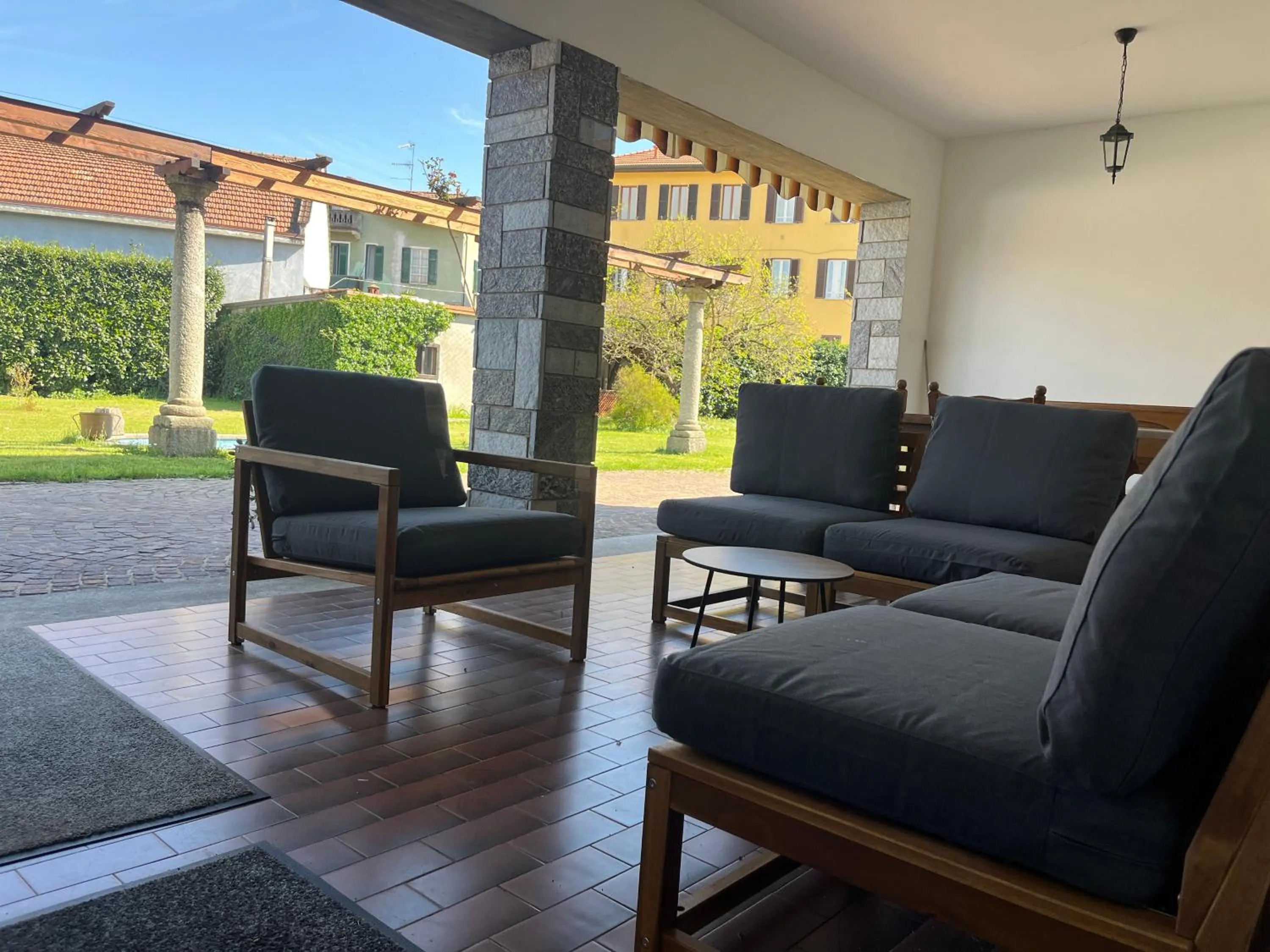 Patio in Bella Vita Guesthouse -parcheggio privato interno