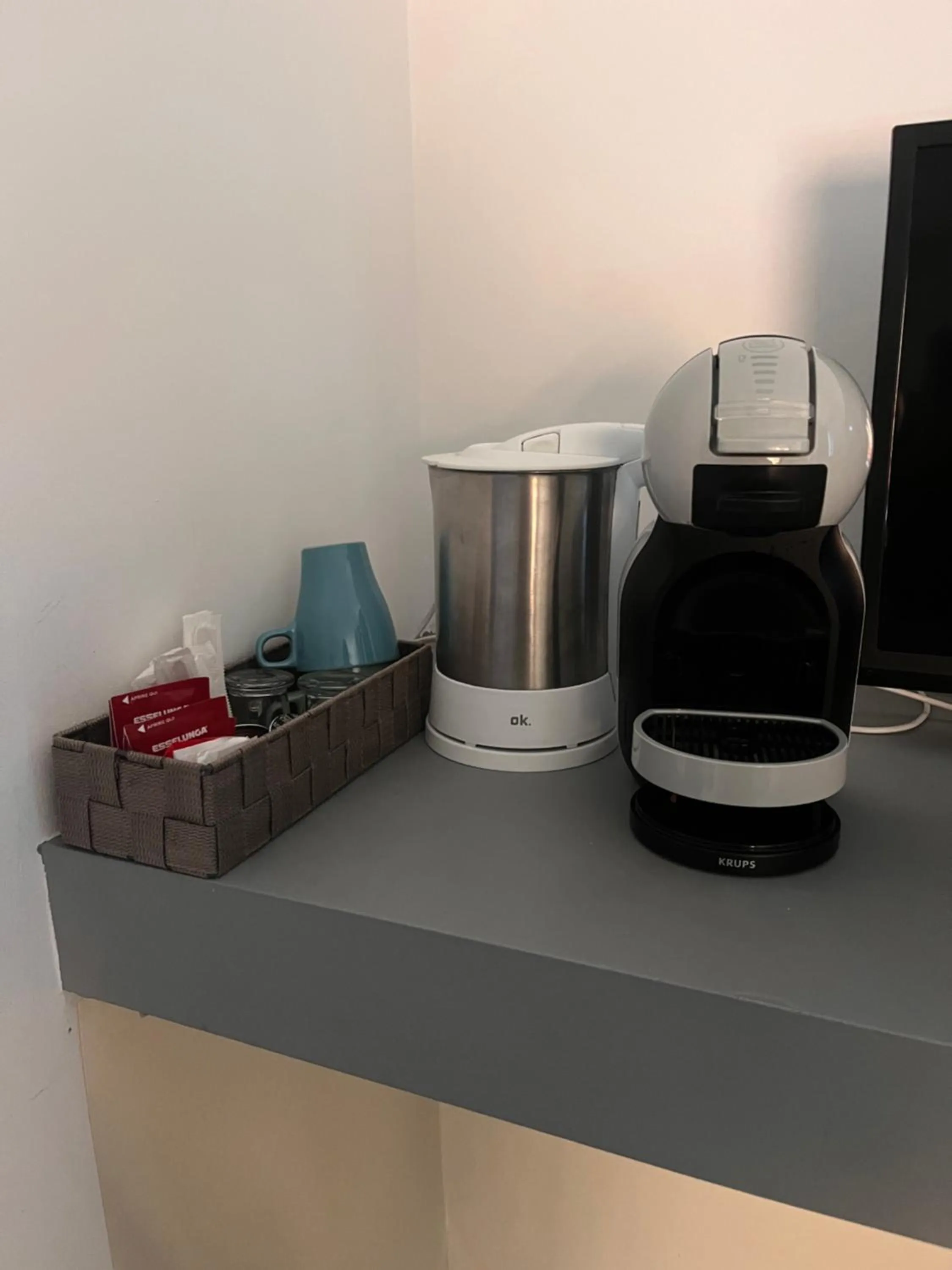 Bella Vita Guesthouse -parcheggio privato interno