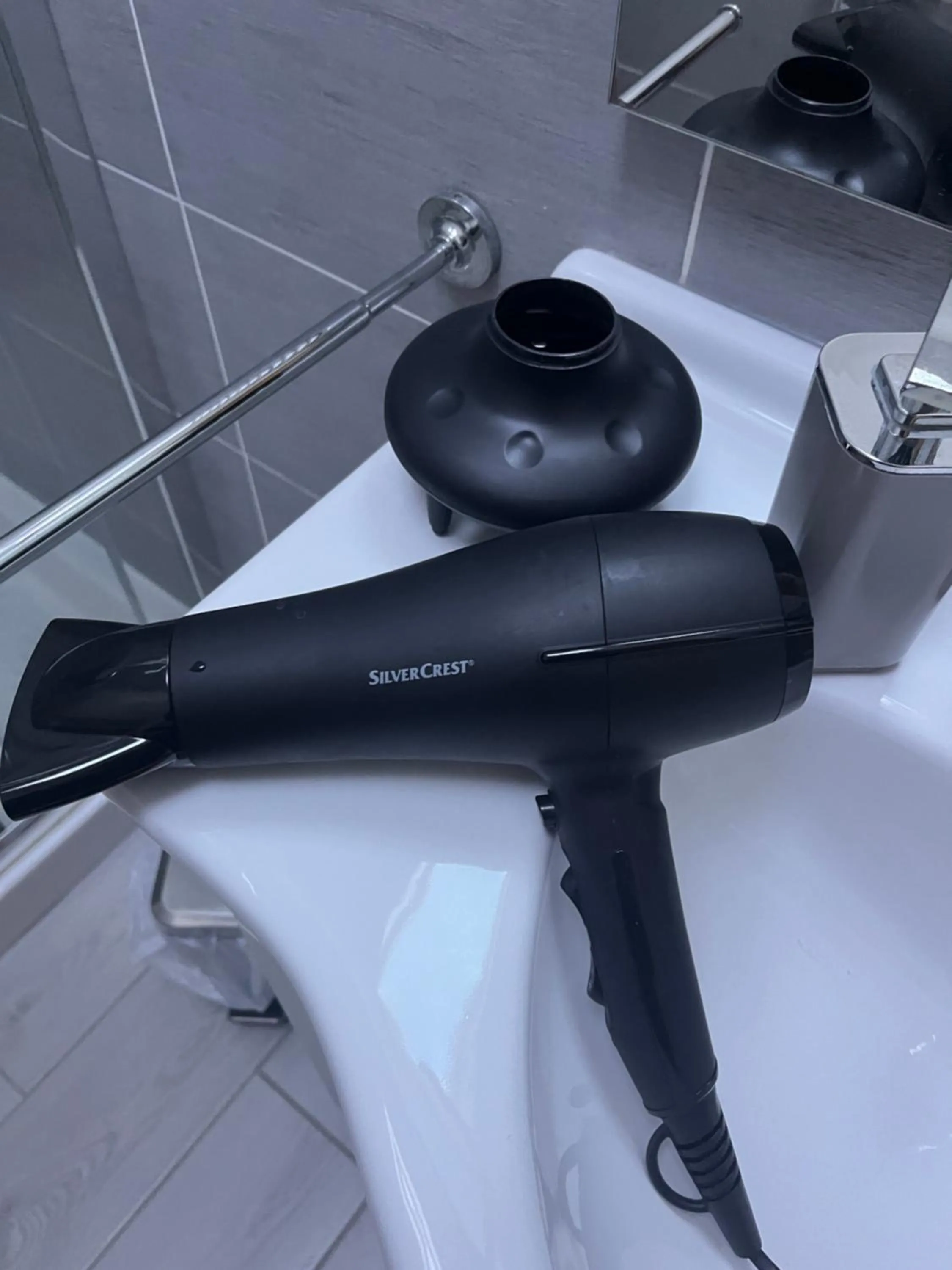 Bella Vita Guesthouse -parcheggio privato interno