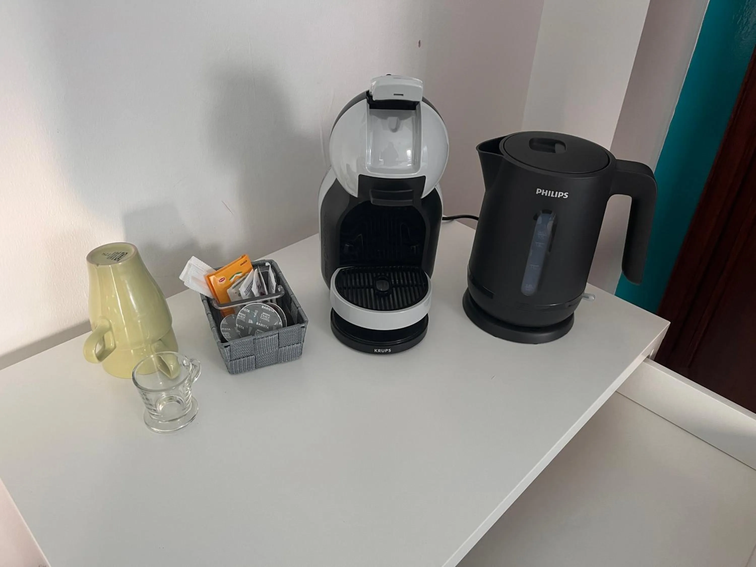 Bella Vita Guesthouse -parcheggio privato interno