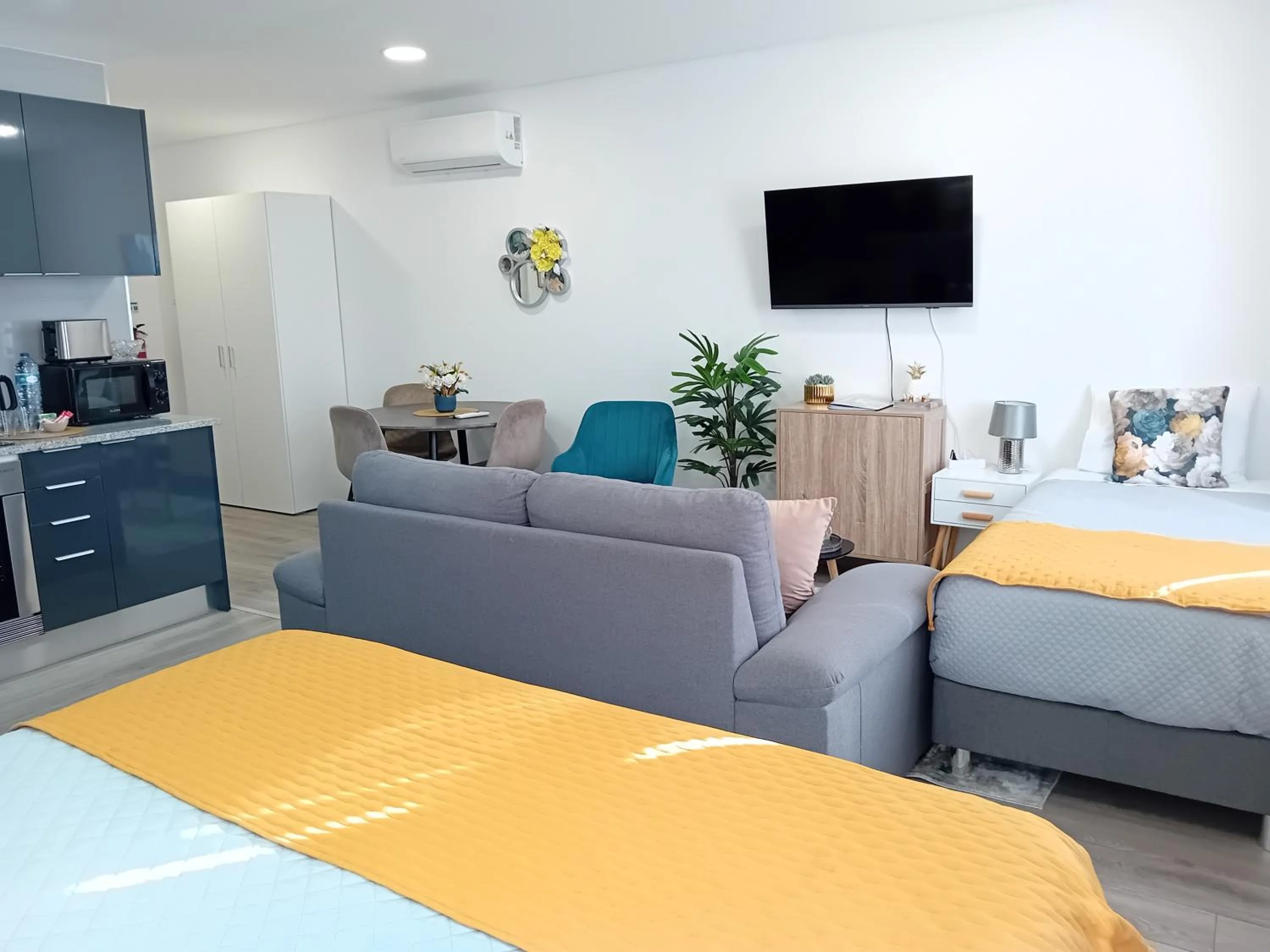 Bed in Garden House Fundão