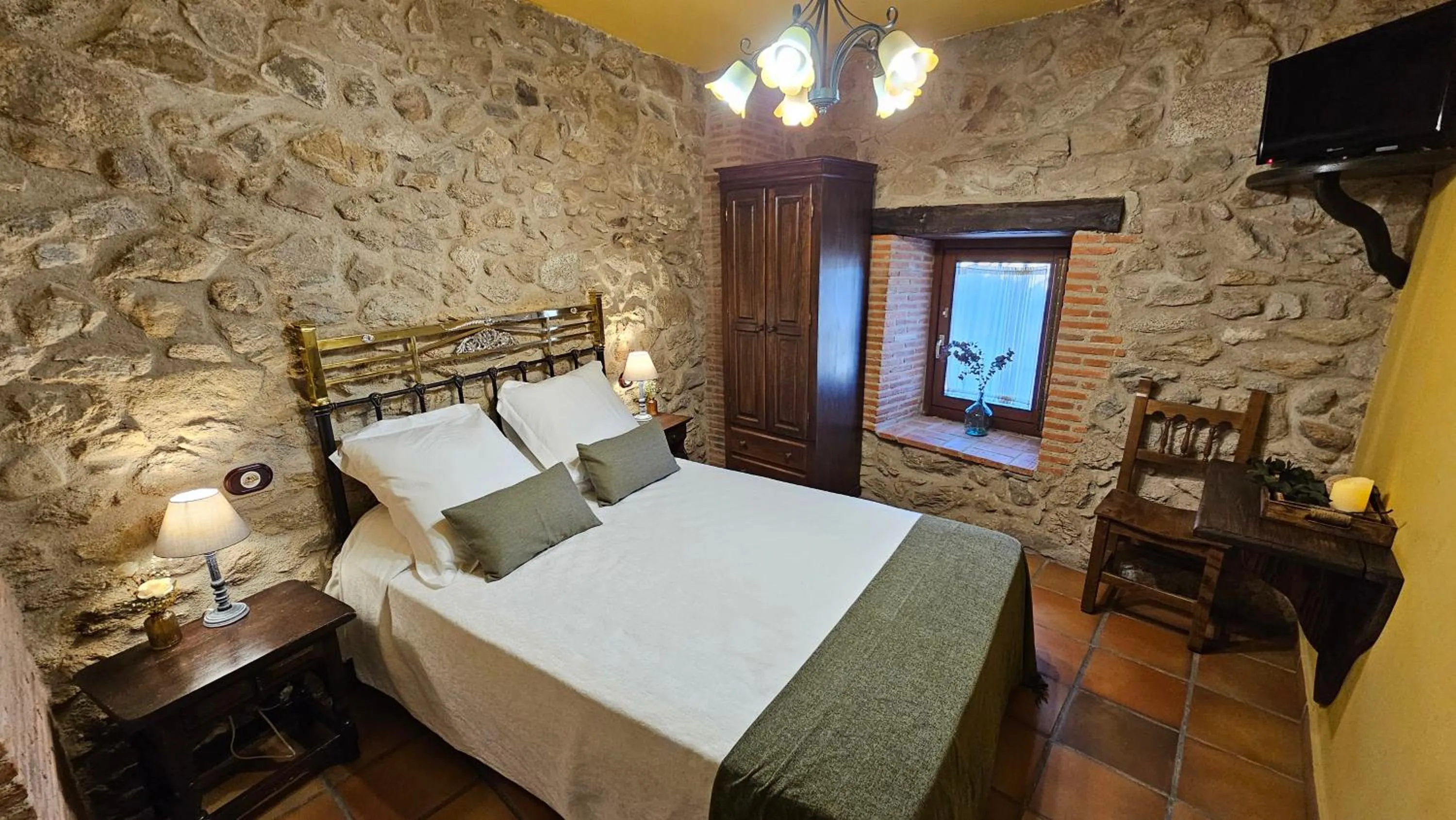 Economy Double or Twin Room - single occupancy in La Clerecia de Ledesma