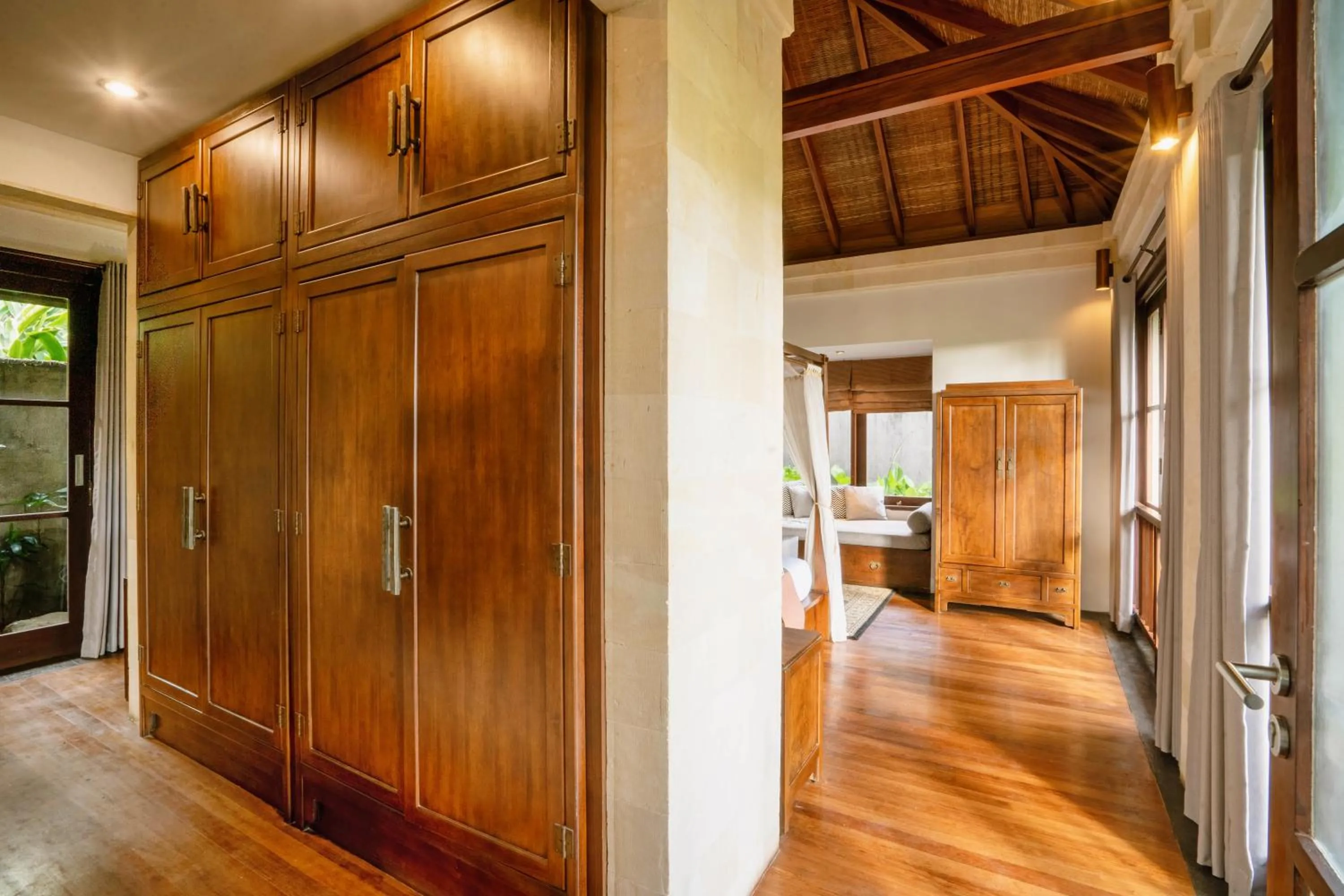 wardrobe in Villa Pulung Jimbaran by Nakula