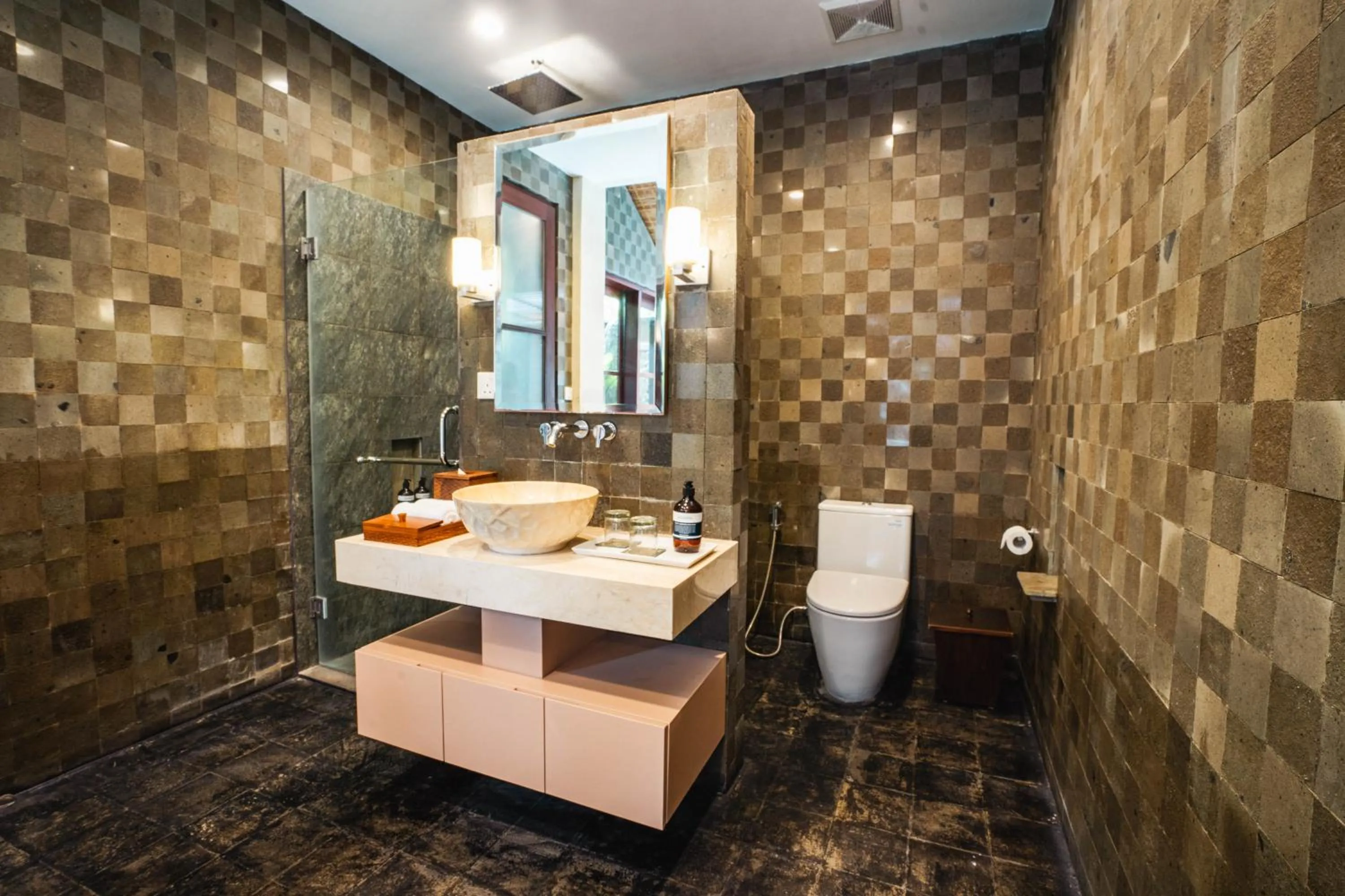 Shower in Villa Pulung Jimbaran by Nakula