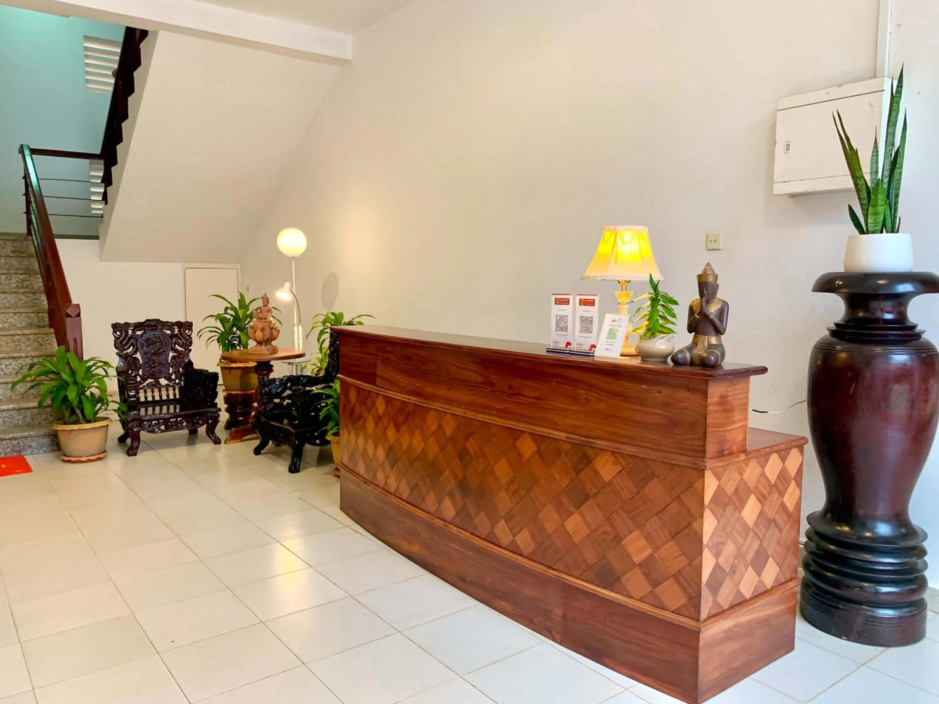 Lobby or reception in Dara Express Inn by Angkor Green Gardens
