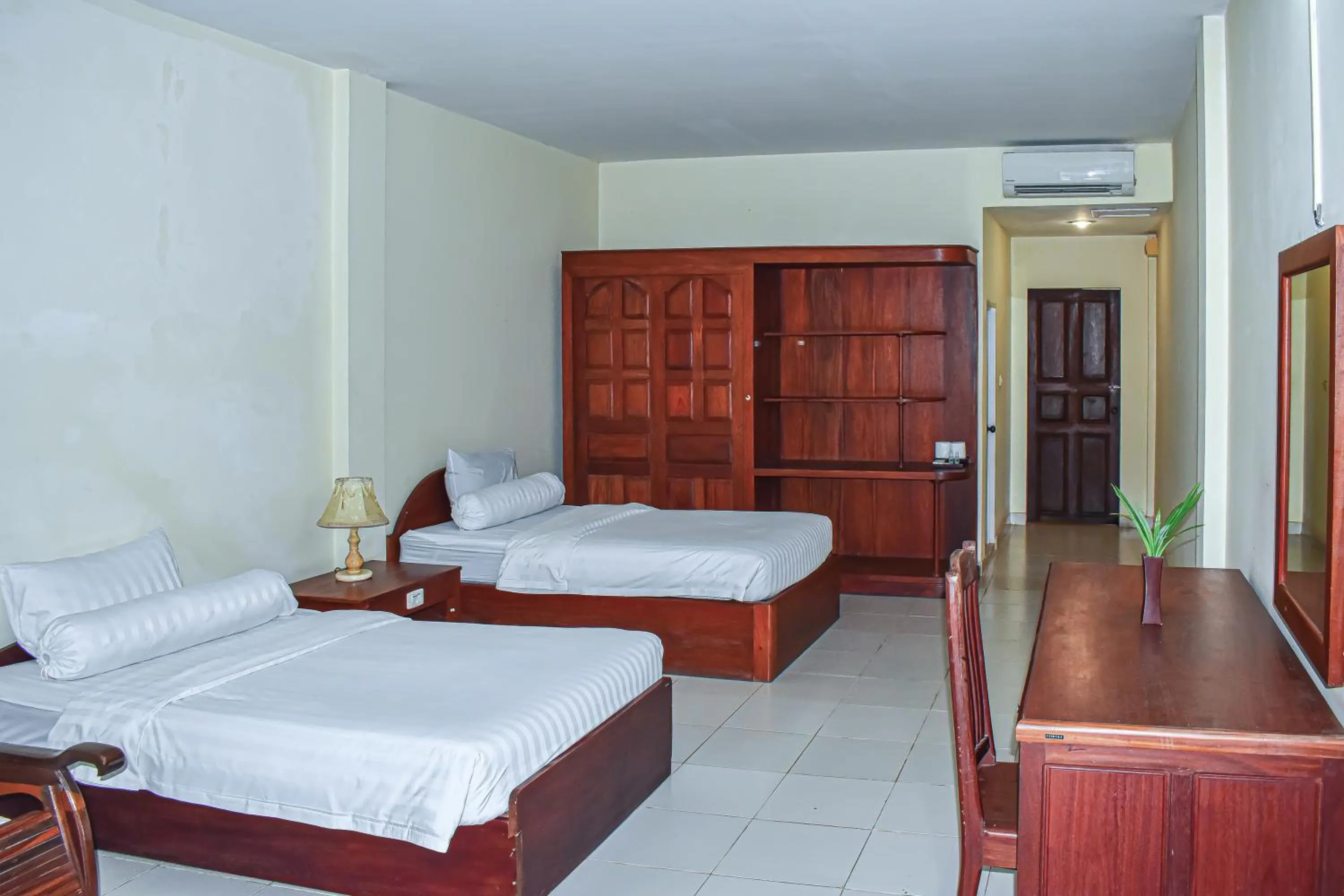 Bed in Dara Express Inn by Angkor Green Gardens