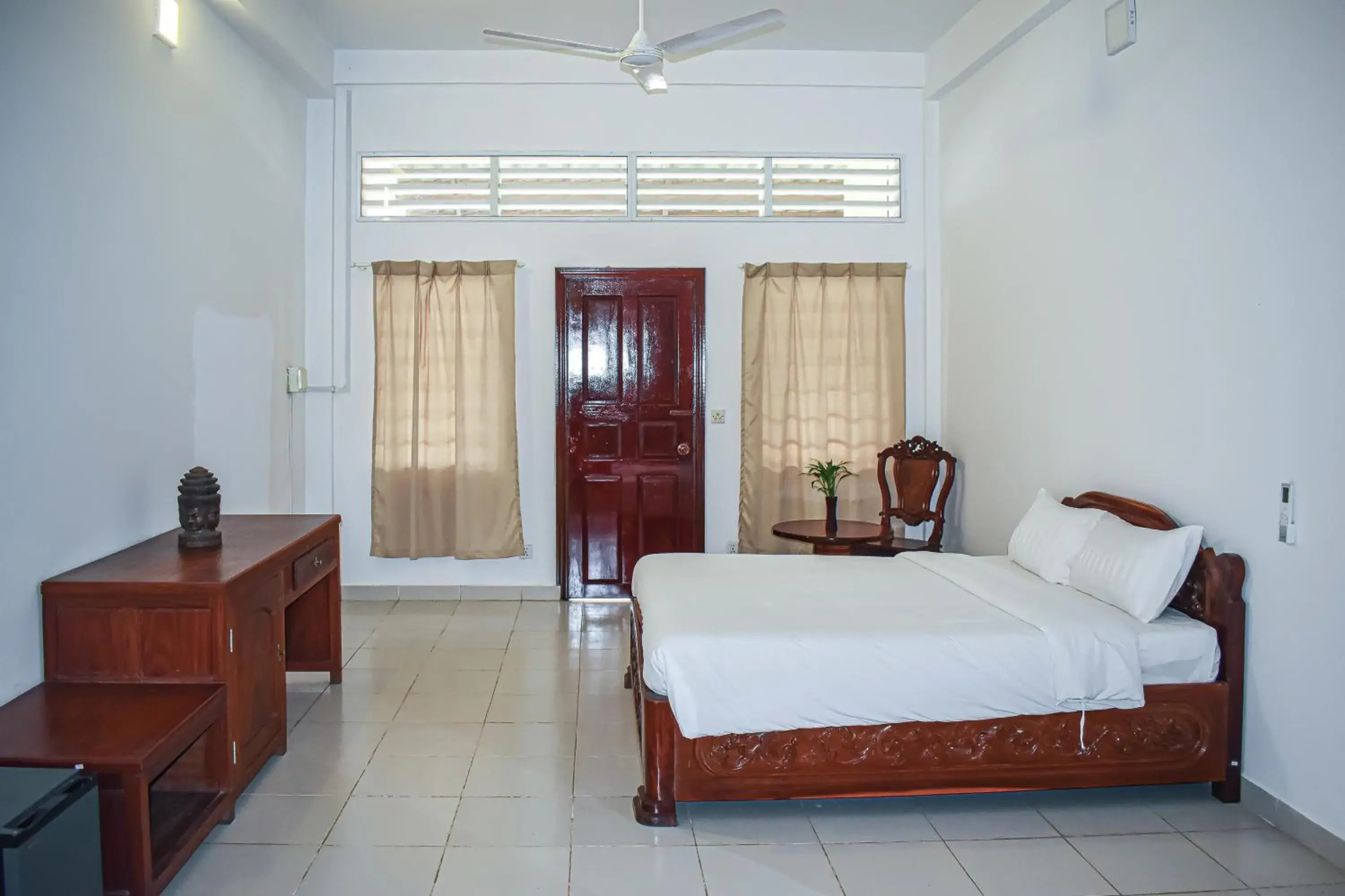 Standard Single Room in Dara Express Inn by Angkor Green Gardens Standard Single Room in Dara Express Inn by Angkor Green Gardens