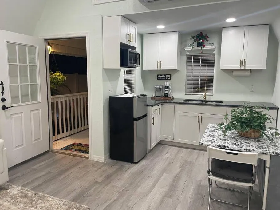 The Tiny Cottage in the Springs/ Central FL