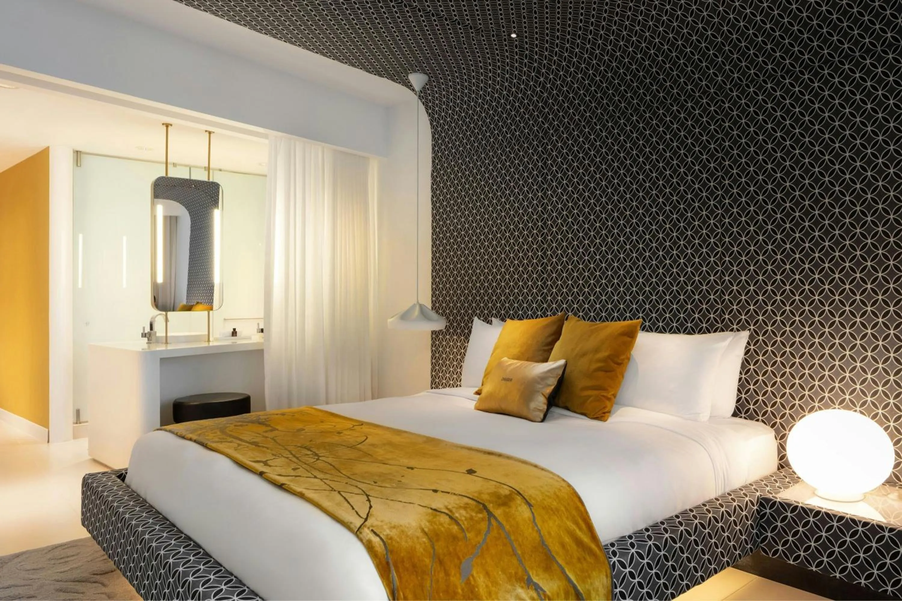 Photo of the whole room, Bed in W Bogota