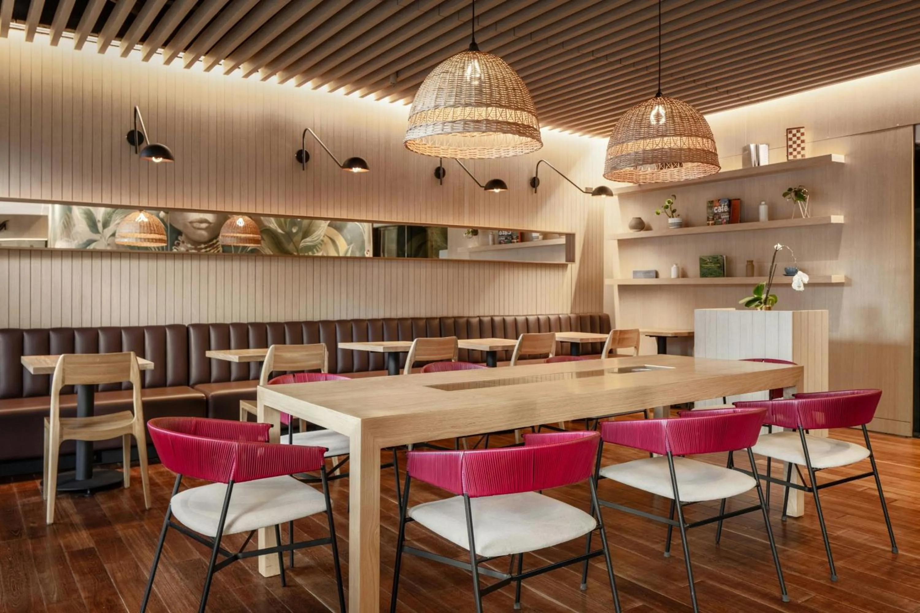 Restaurant/places to eat in W Bogota