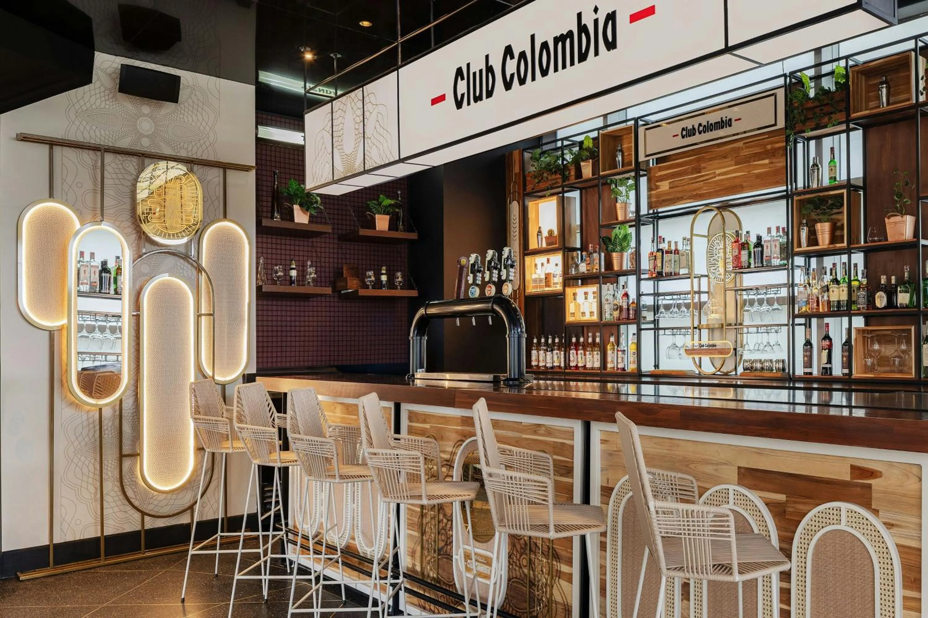 Restaurant/places to eat in W Bogota