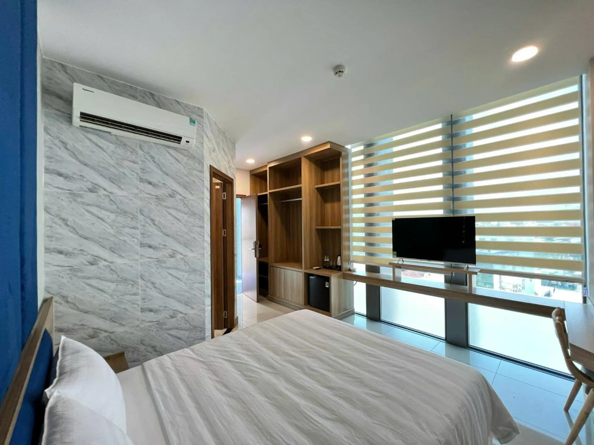 Photo of the whole room, Bed in Tran Long Hotel Quan 12