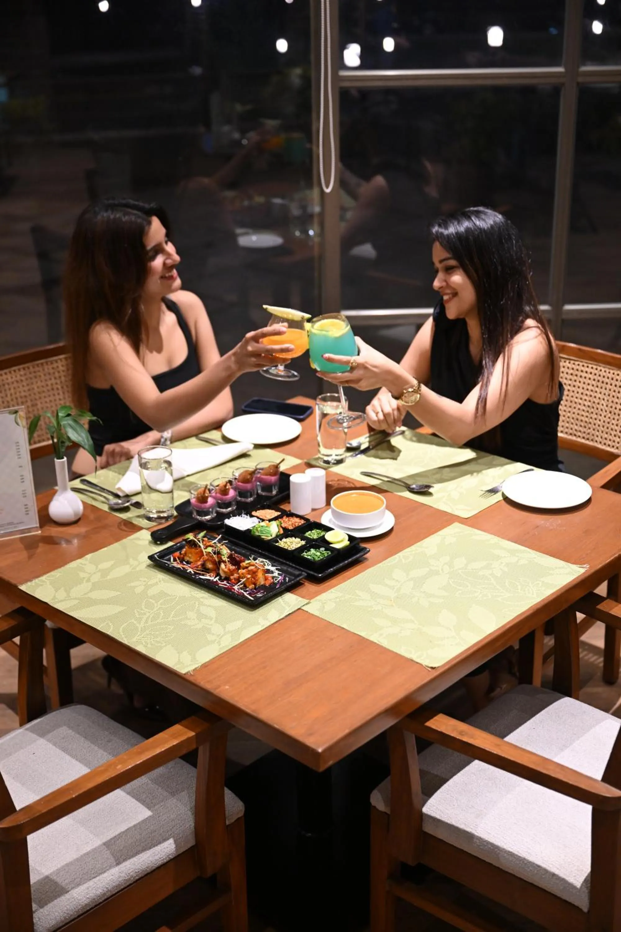 Restaurant/places to eat in Ikshana Resort and Spa, Khandala