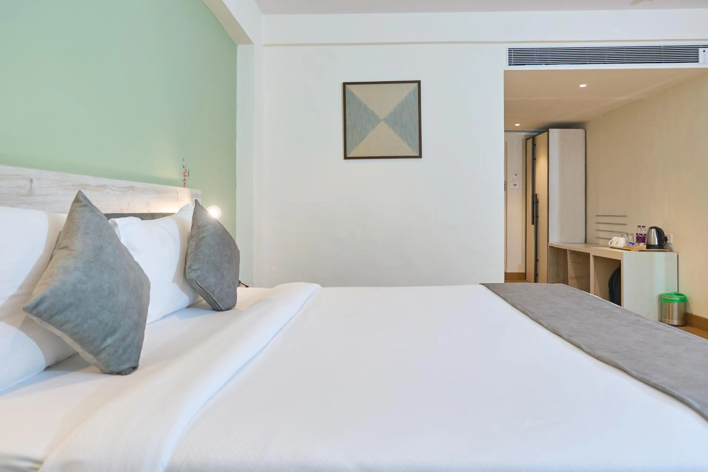 Bed in Ikshana Resort and Spa, Khandala