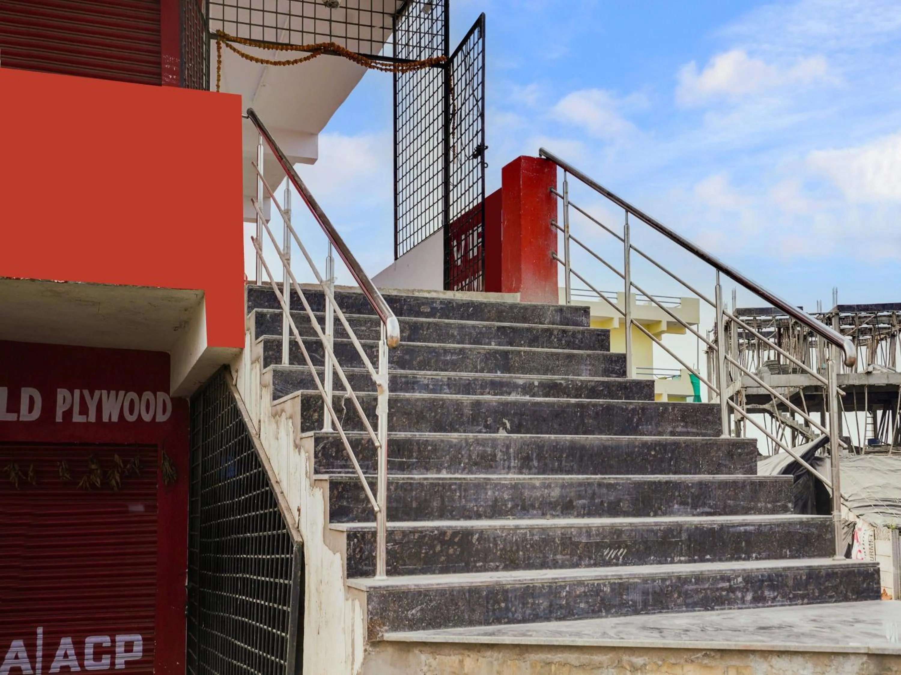 Facade/entrance in Hotel O Stay Happy