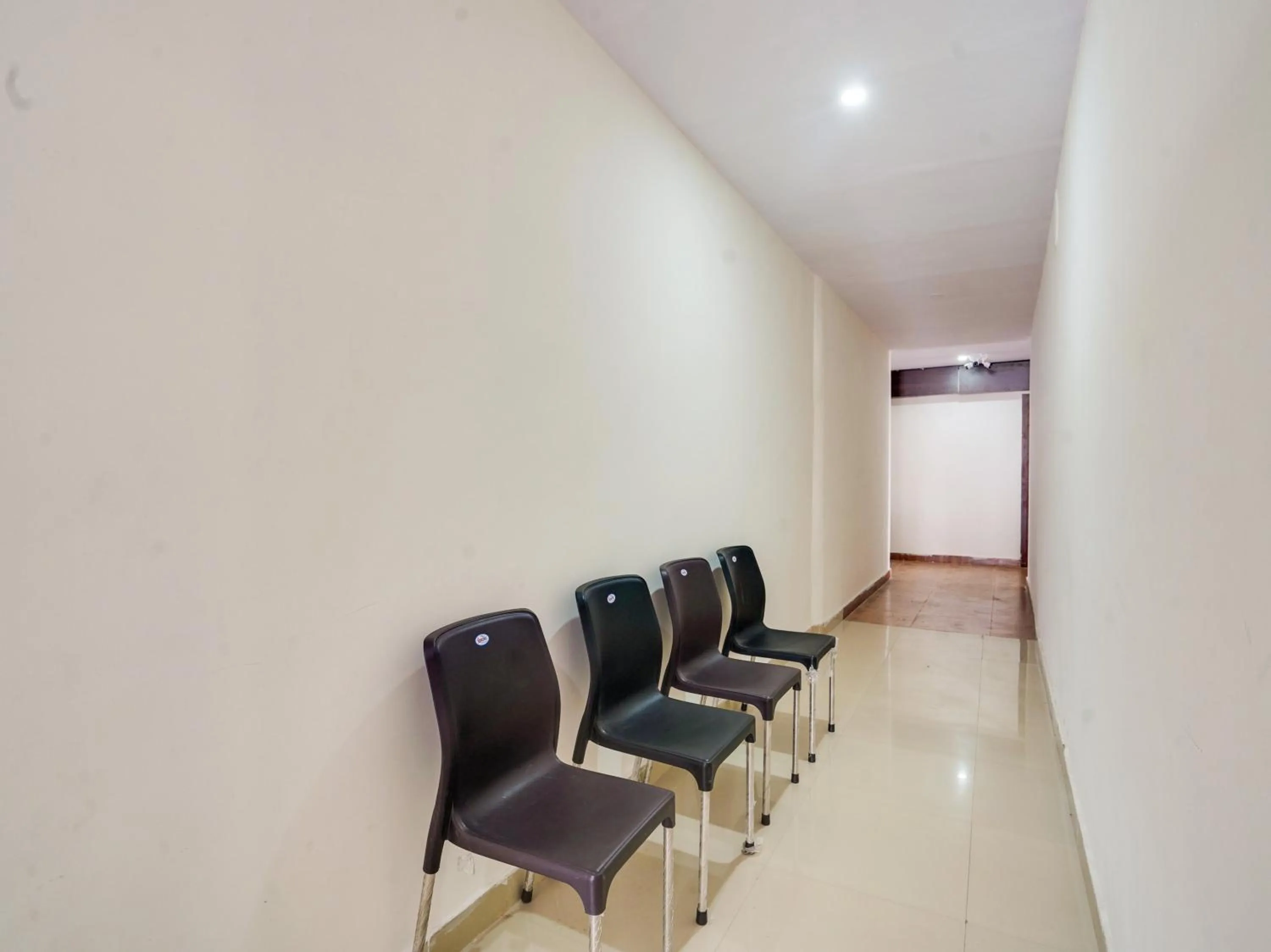 Lobby or reception in Super Collection O PNR COMFORT KHAIRATABAD