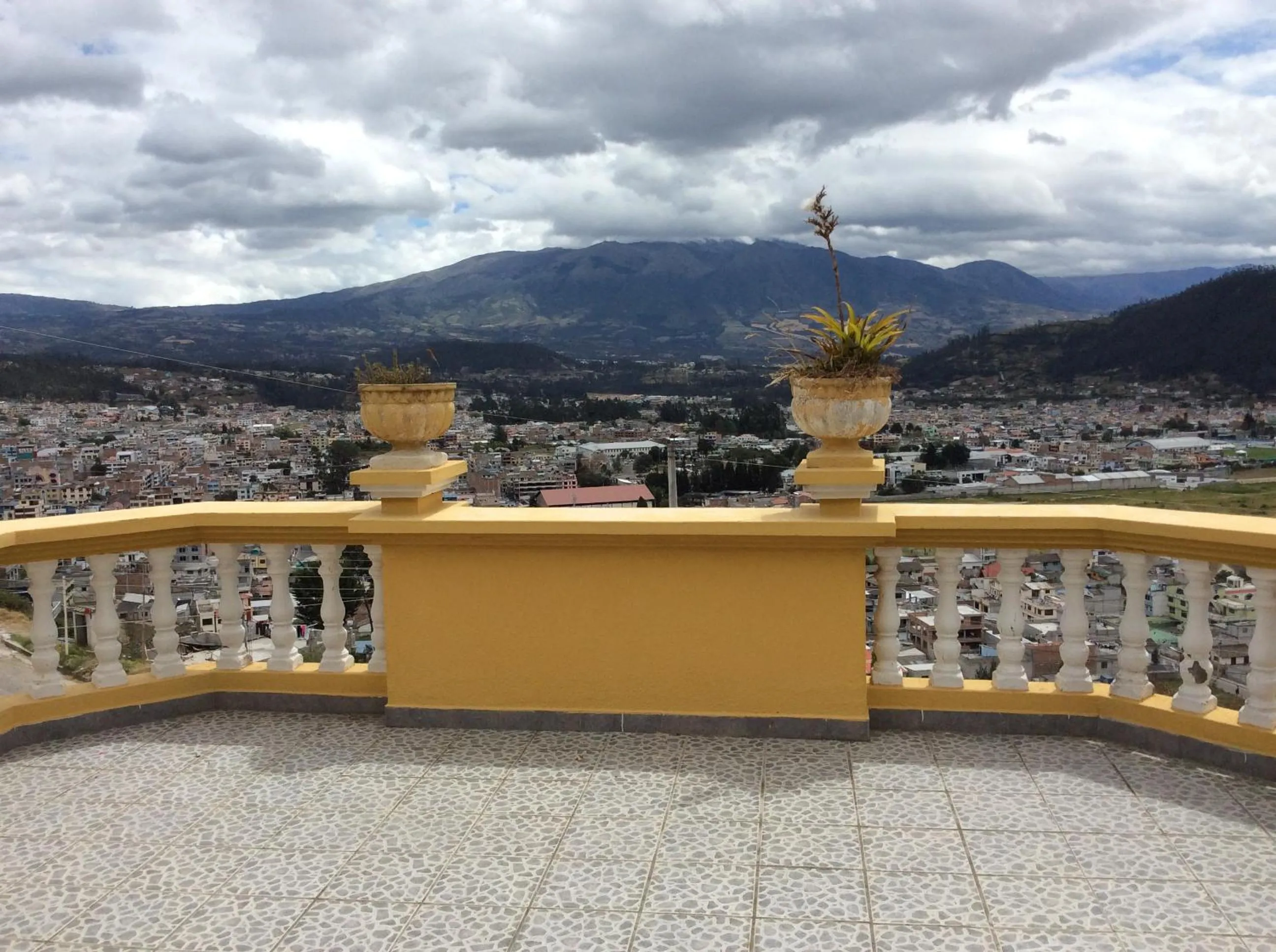 Mountain view in Hostal Curiñan