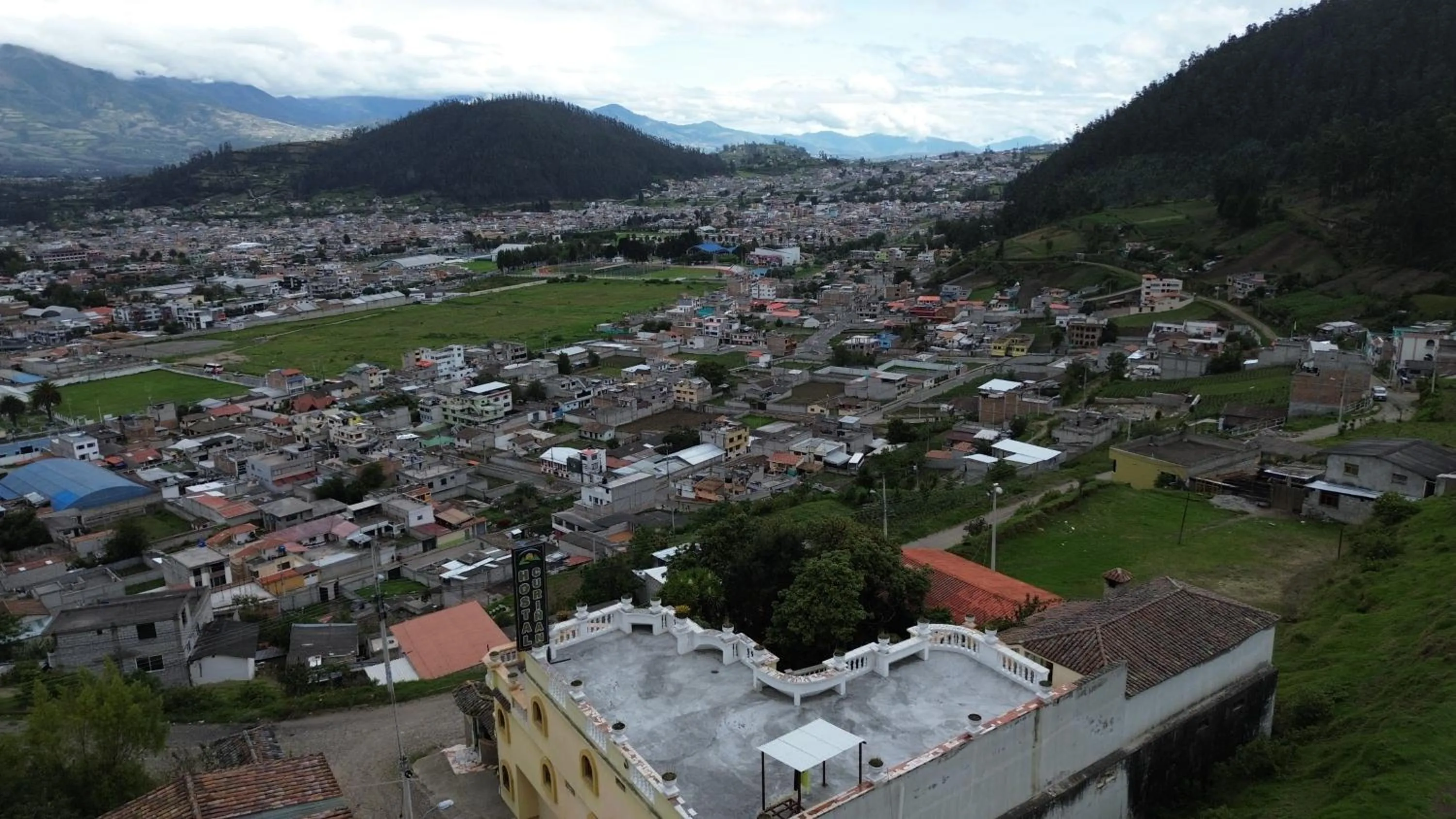 Property building in Hostal Curiñan