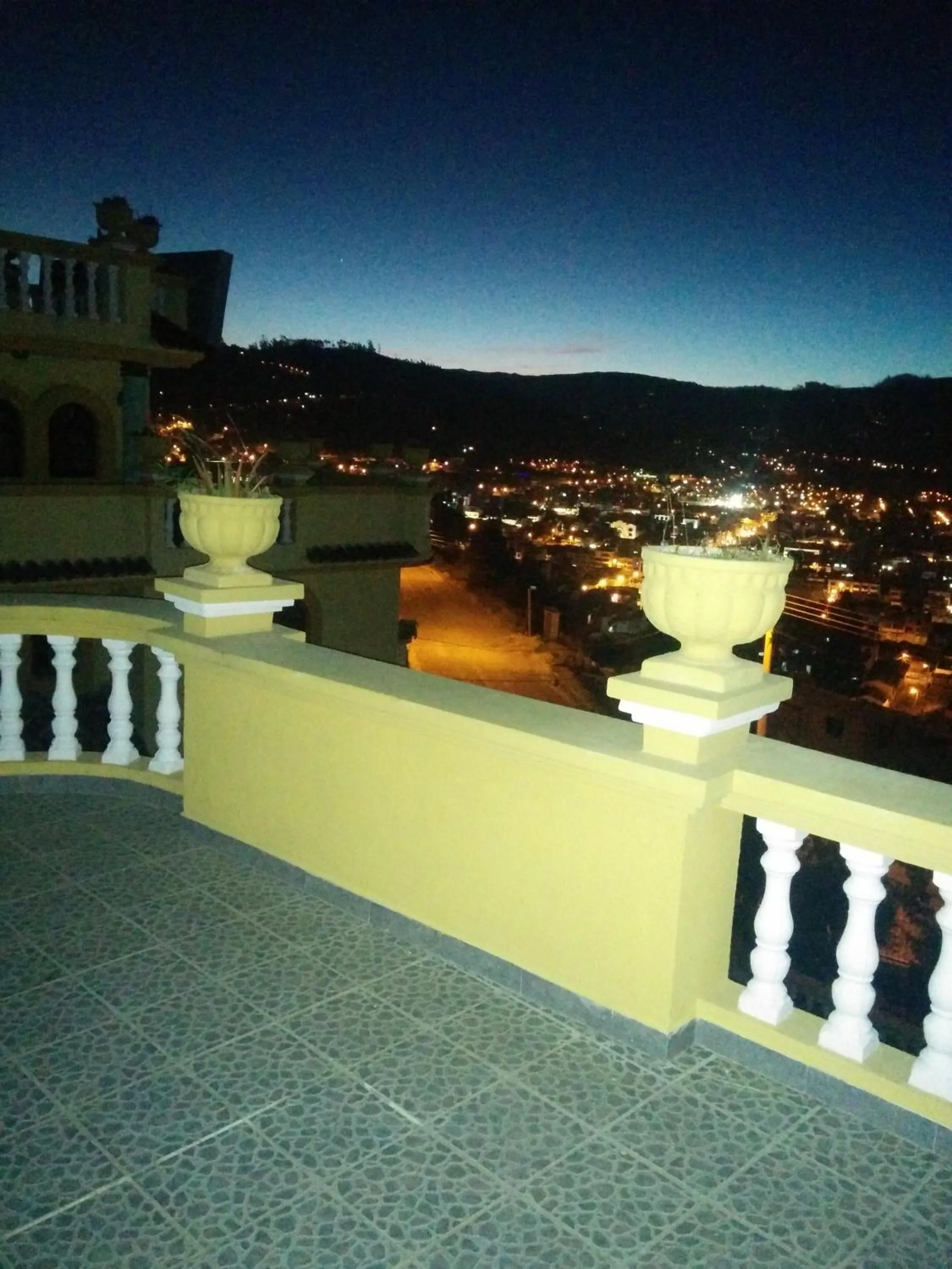 Night in Hostal Curiñan