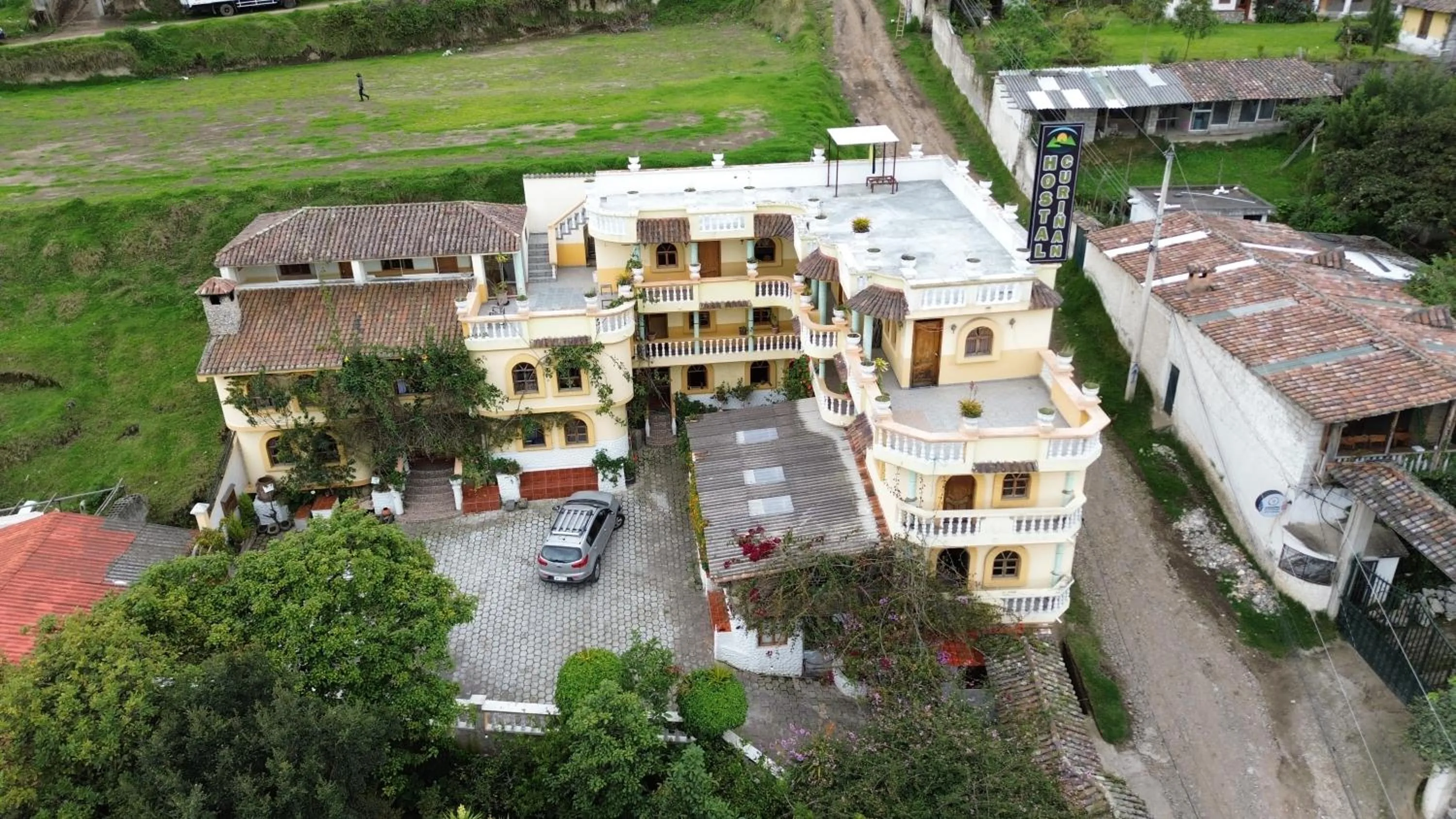 Property building in Hostal Curiñan