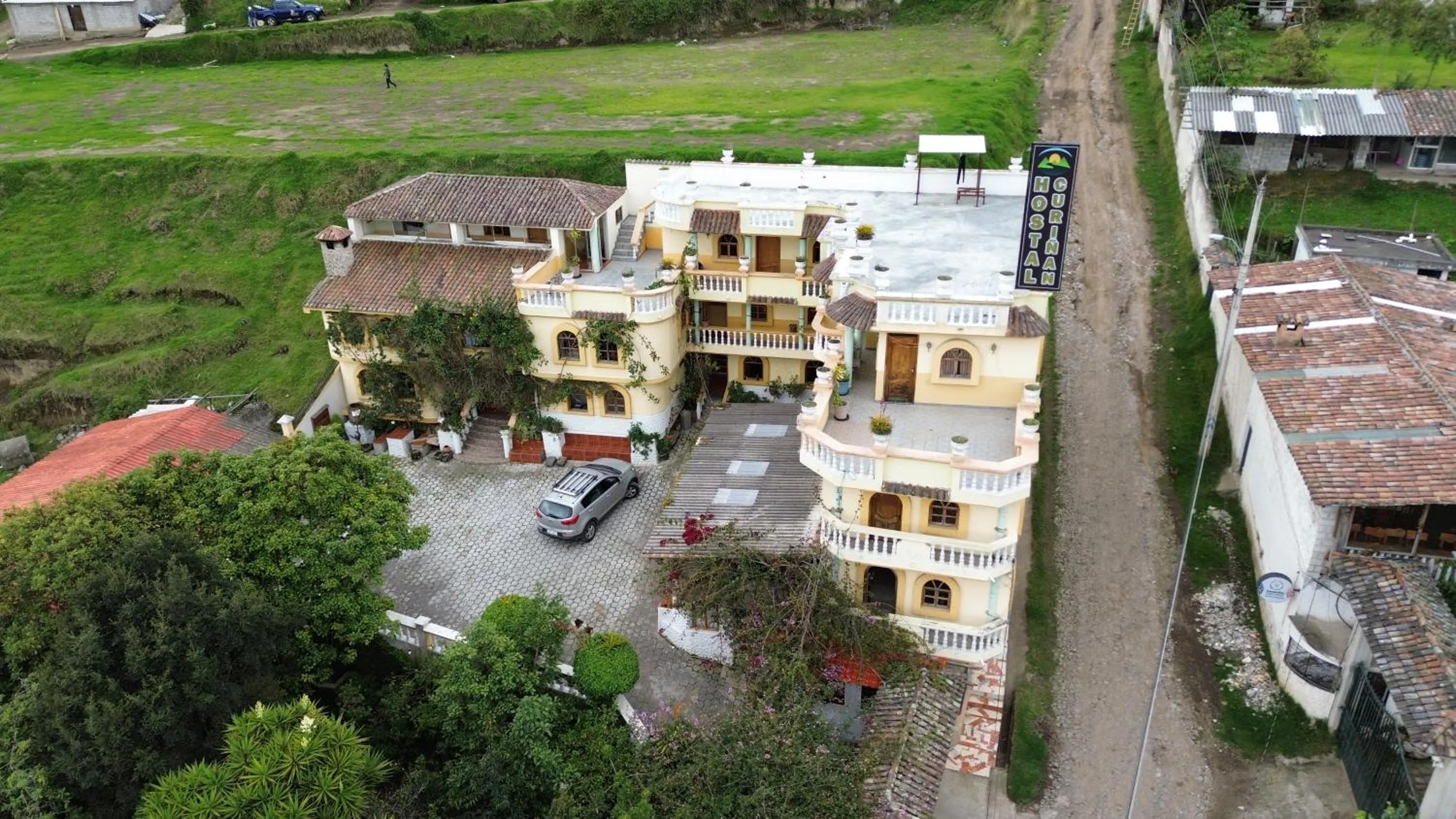 Property building in Hostal Curiñan