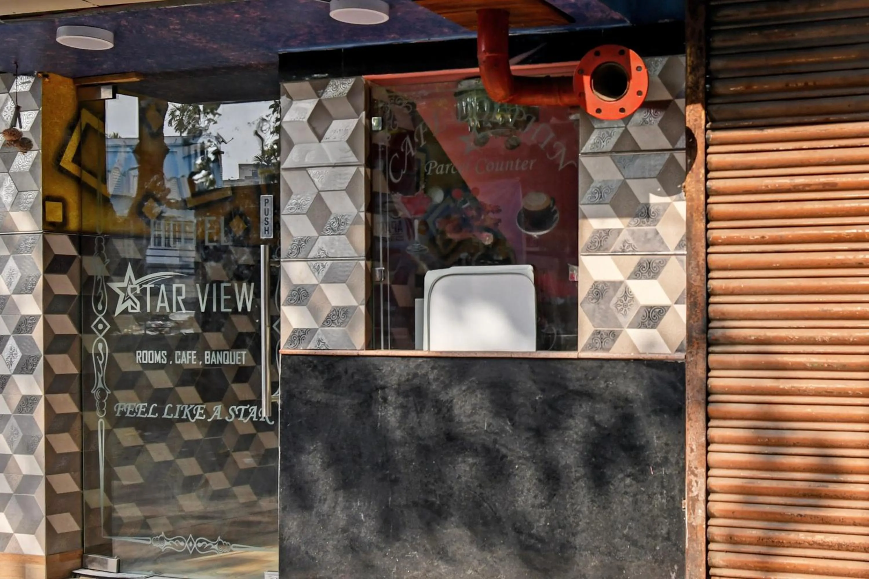 Facade/entrance in Hotel O Star View