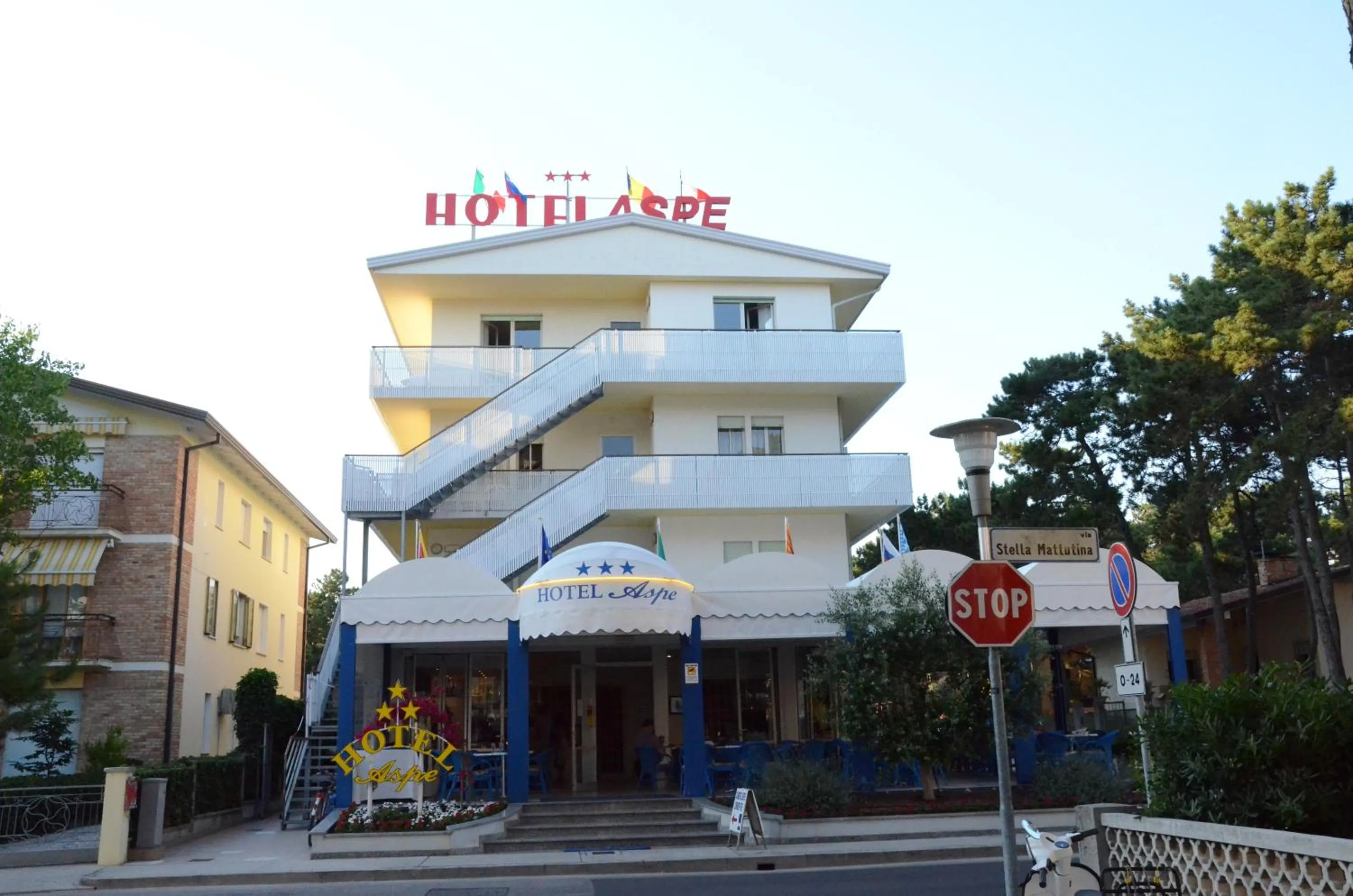 Property building in Hotel Aspe