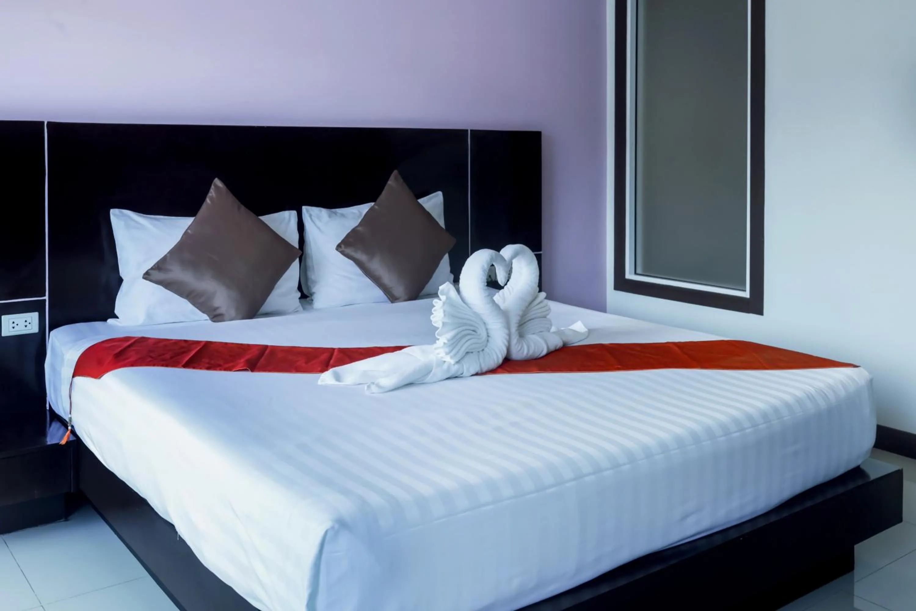 Bedroom, Bed in Zephyr Grand Hotel