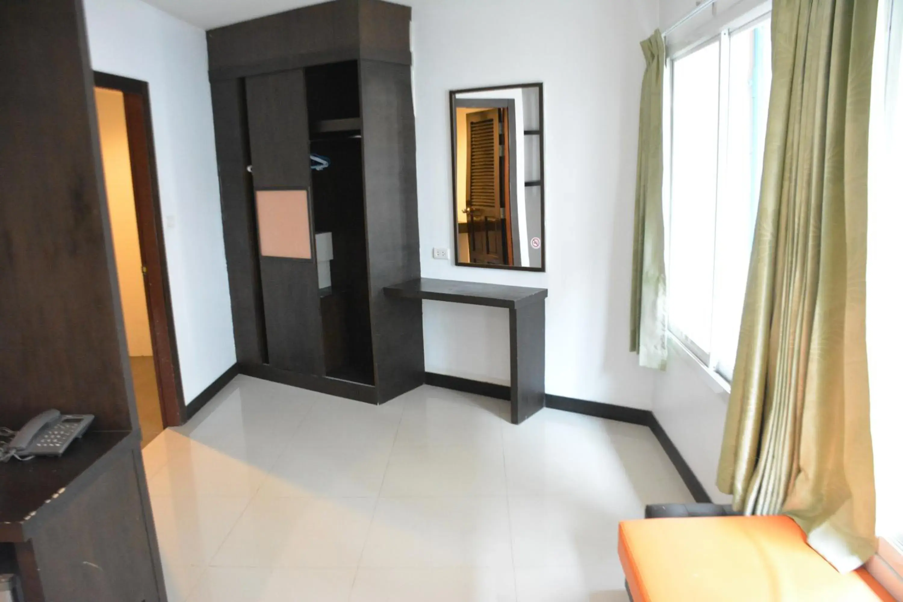 wardrobe, Bed in Zephyr Grand Hotel wardrobe, Bed in Zephyr Grand Hotel