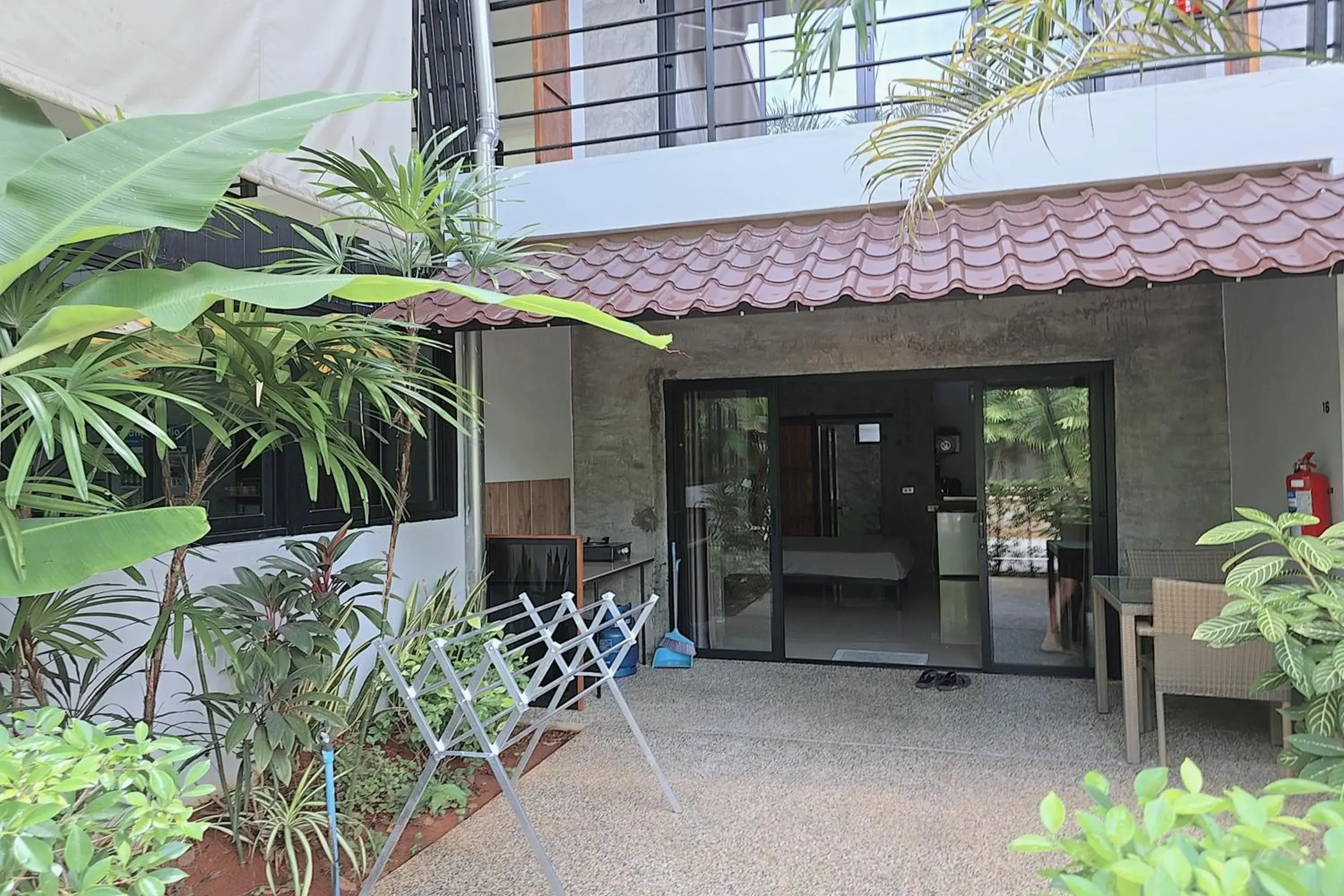 Property building in Aonangstudio Property building in Aonangstudio