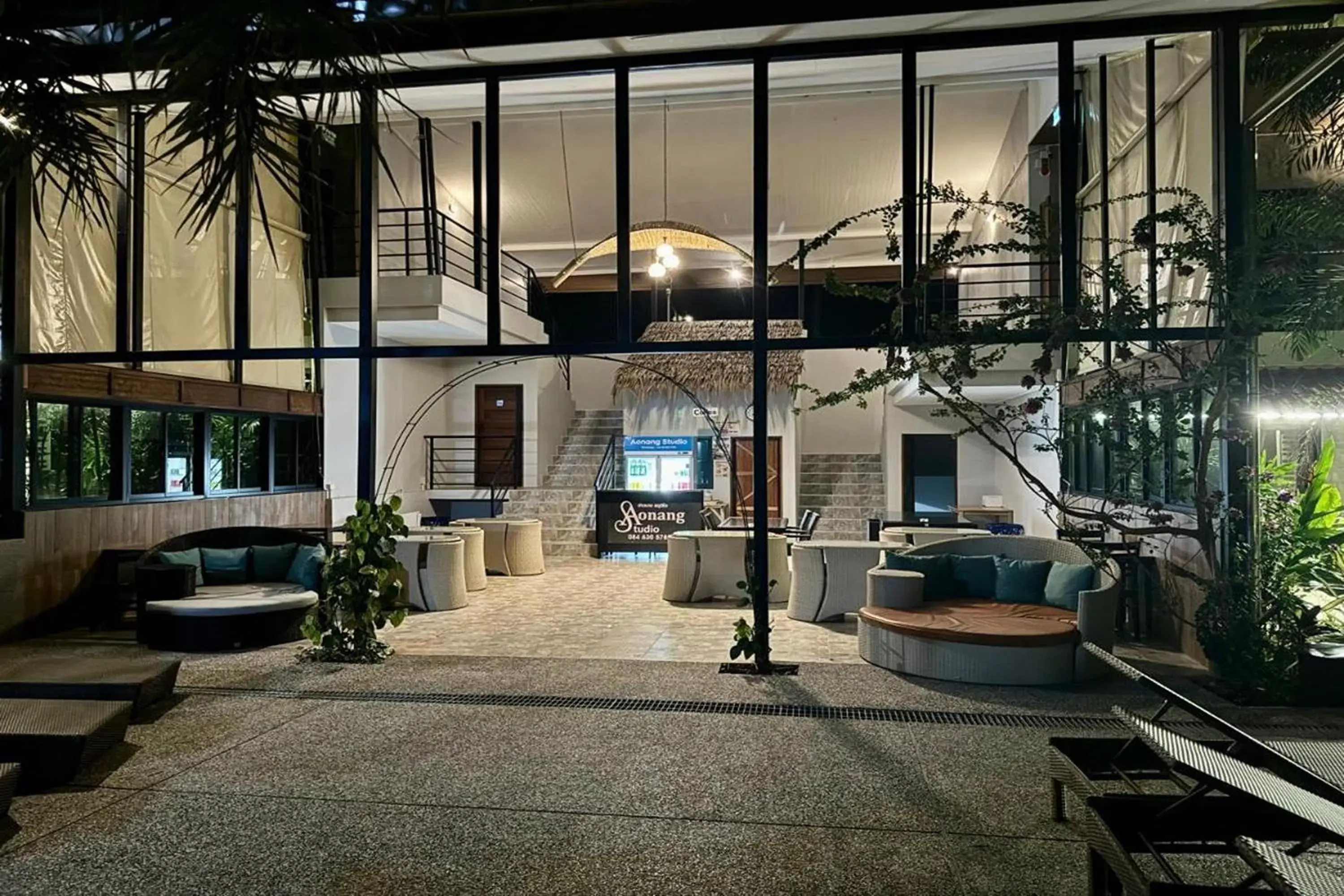 Facade/entrance in Aonangstudio Facade/entrance in Aonangstudio