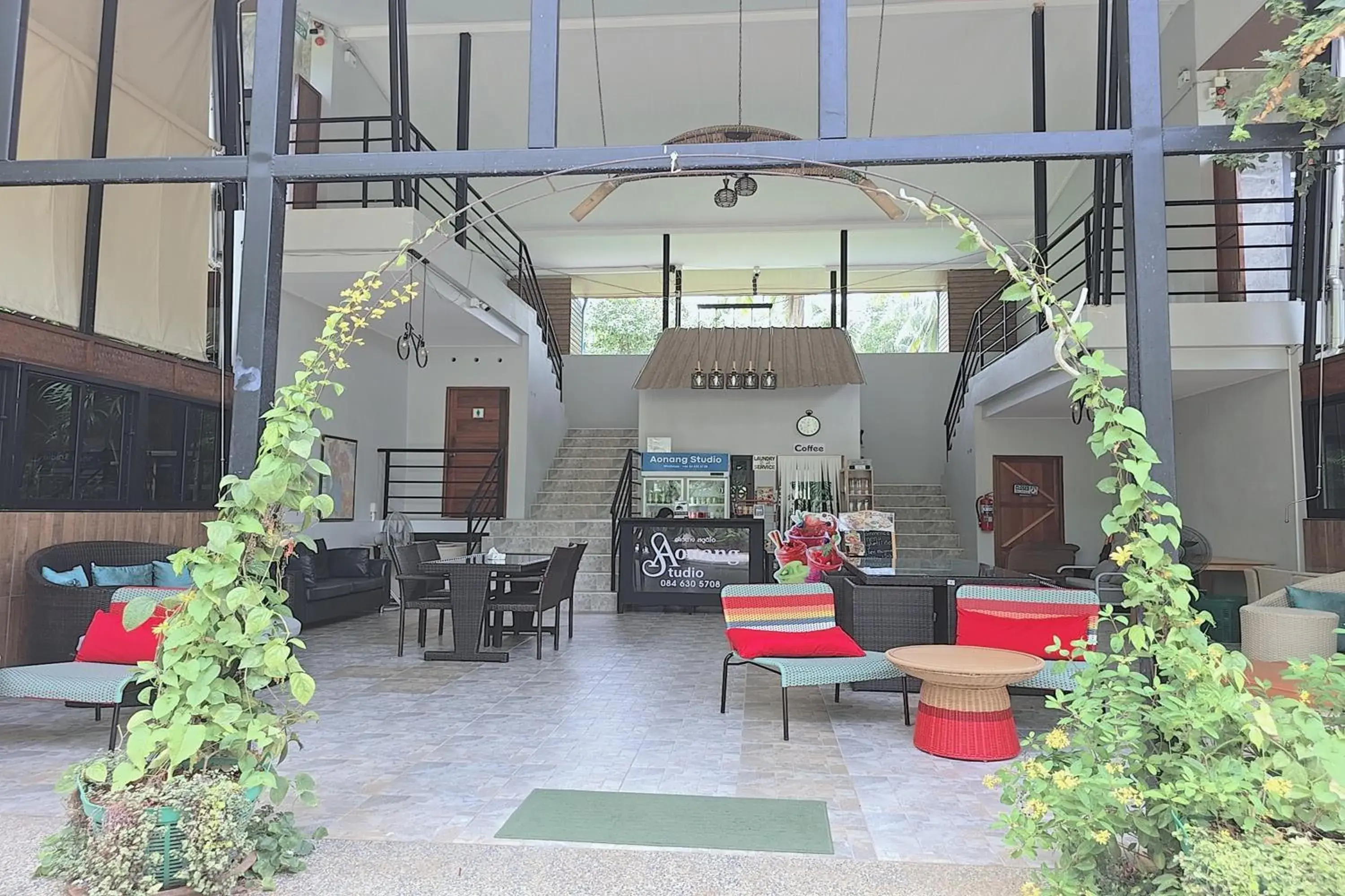 Facade/entrance in Aonangstudio Facade/entrance in Aonangstudio