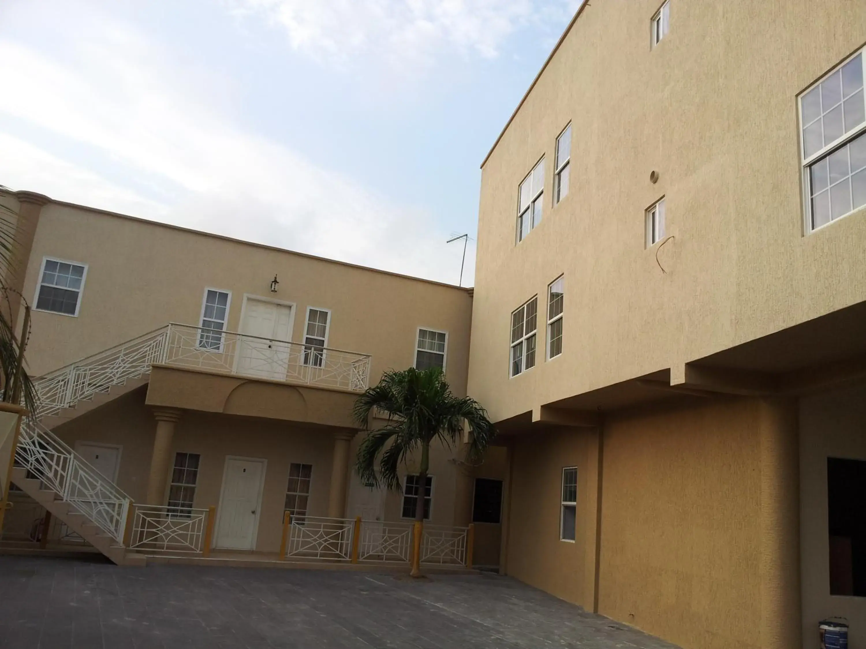 Facade/entrance in Tropical Enclave Hotel Facade/entrance in Tropical Enclave Hotel