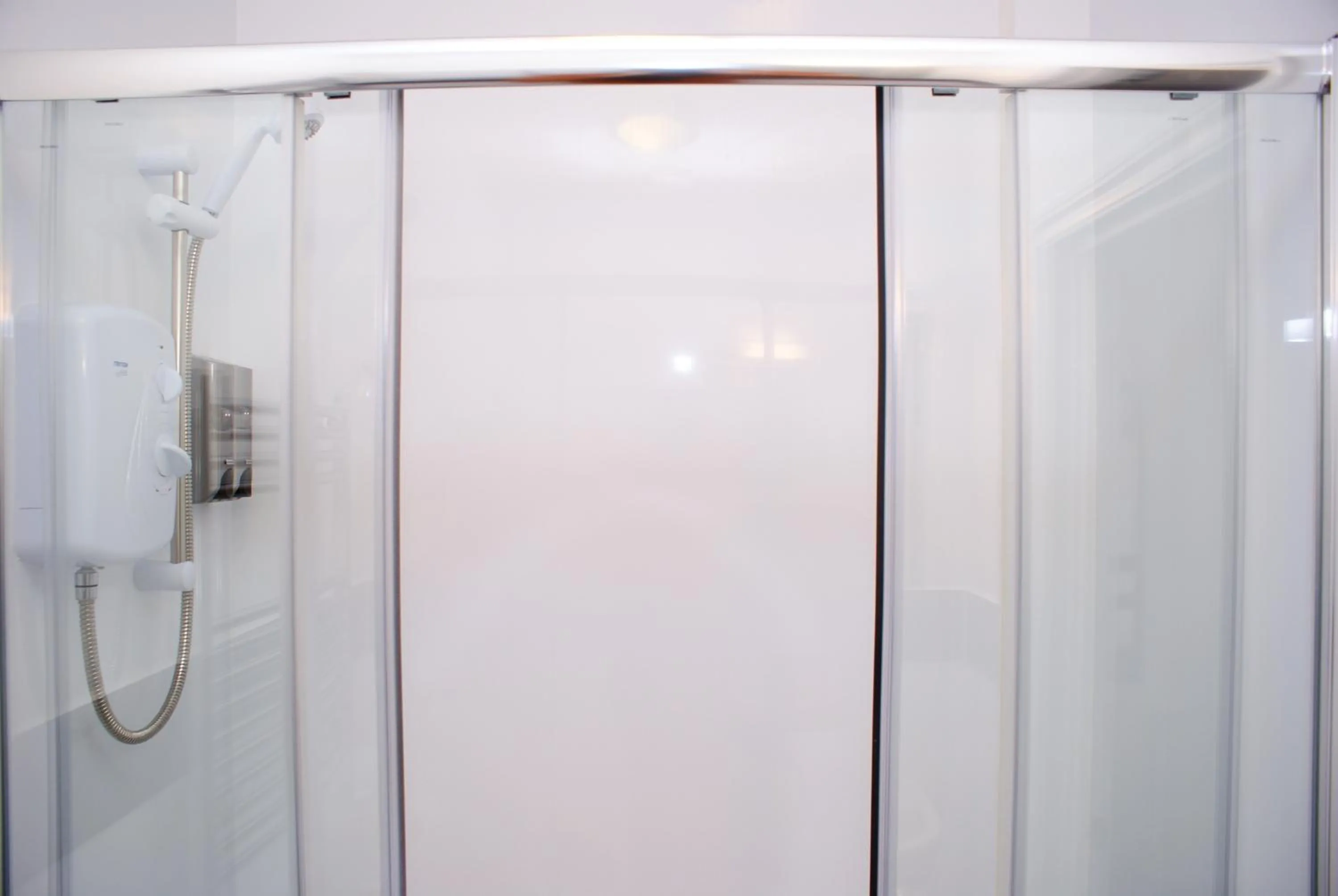 Shower in The Hindes Hotel