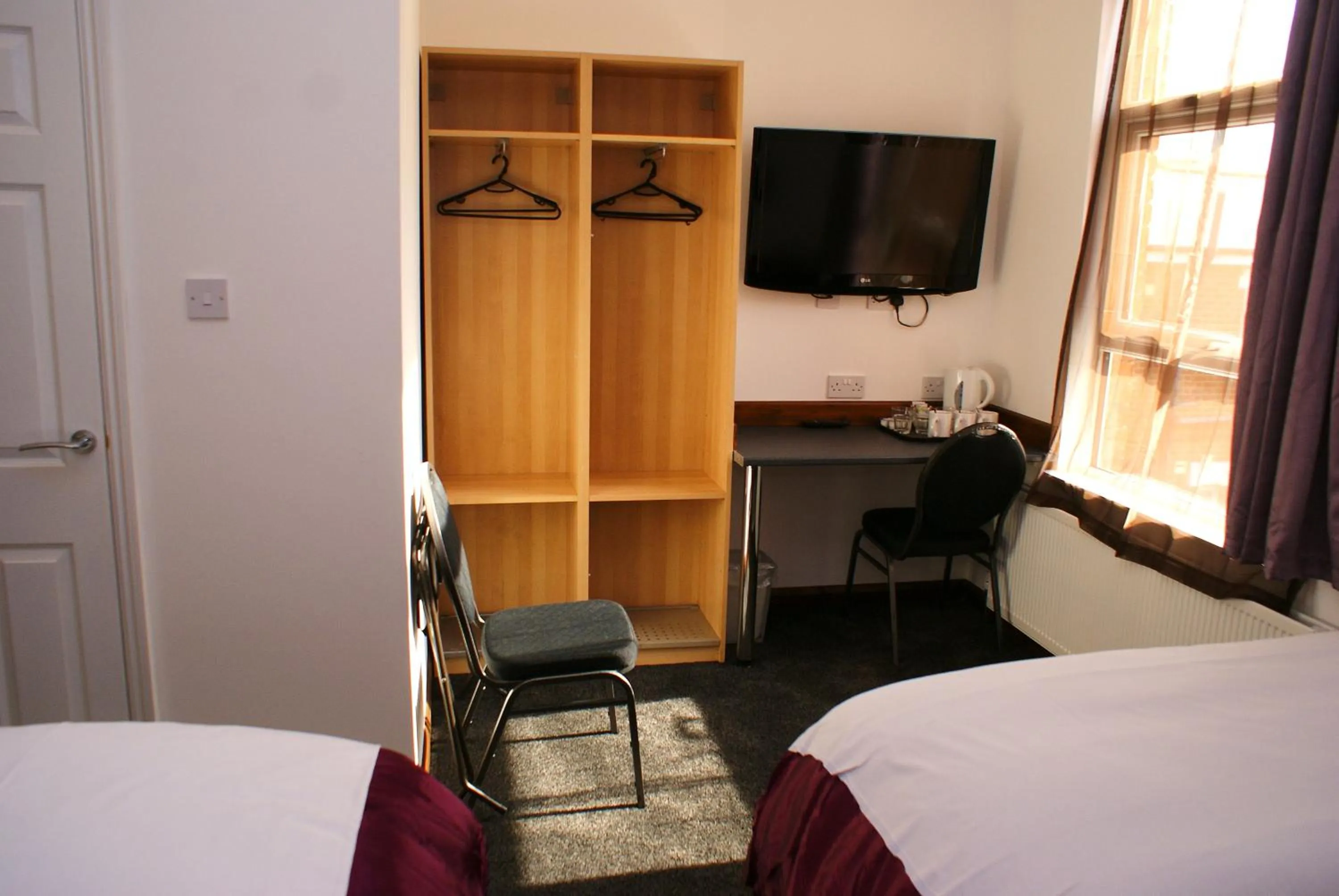 TV and multimedia, Bed in The Hindes Hotel