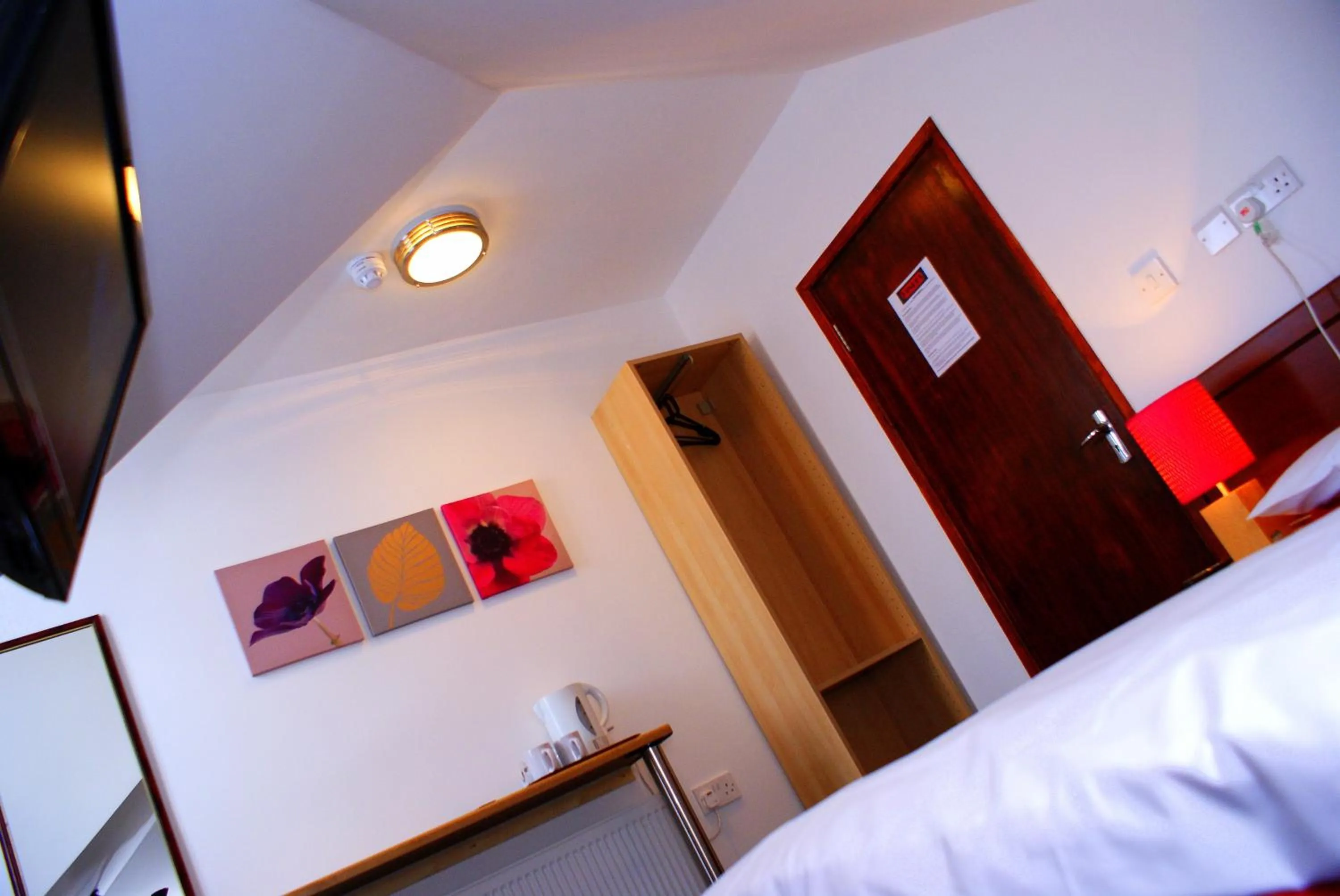 Bed in The Hindes Hotel