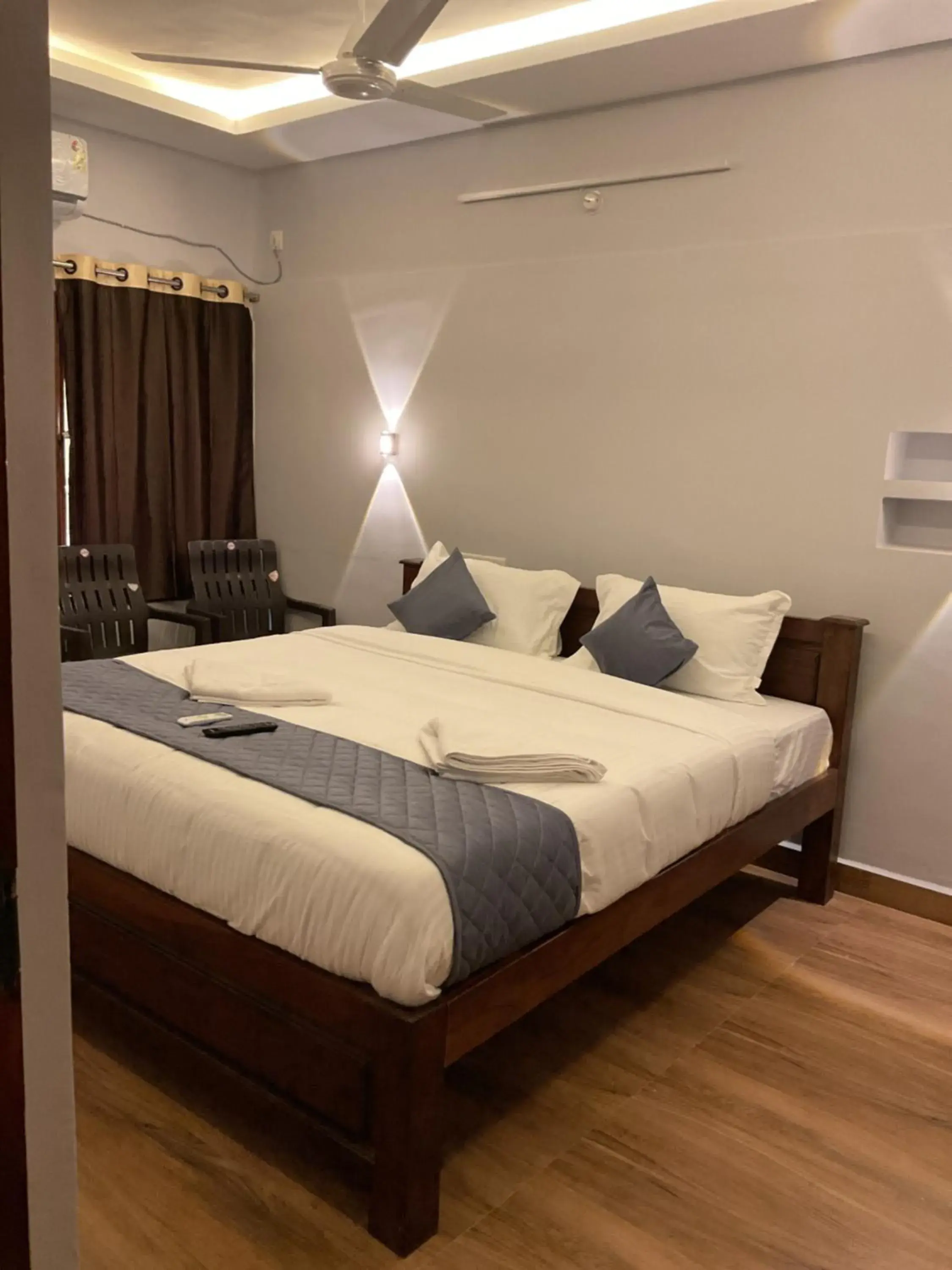 Bed in Lax Residency, White Town, Pondicherry Bed in Lax Residency, White Town, Pondicherry