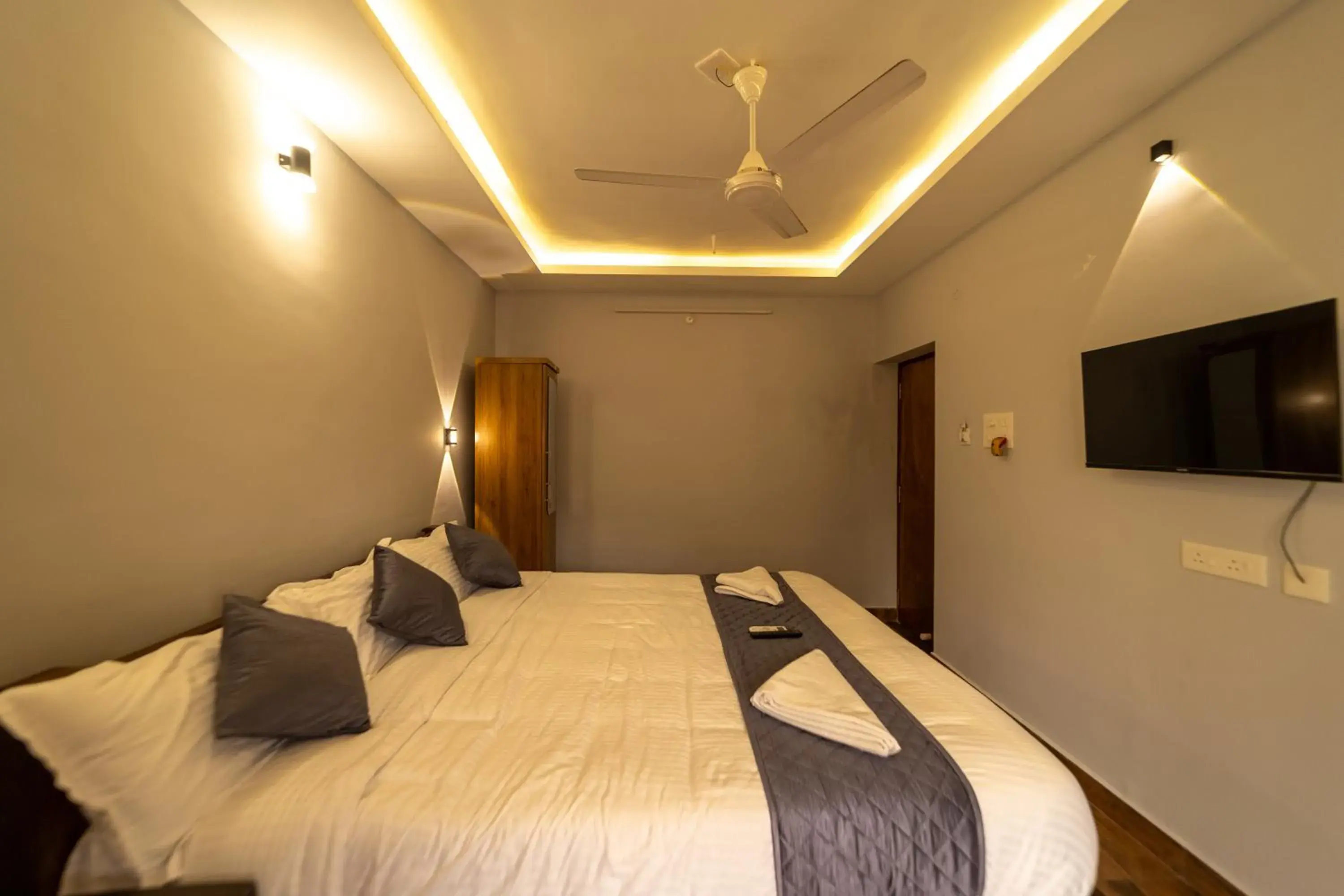 Bed in Lax Residency, White Town, Pondicherry Bed in Lax Residency, White Town, Pondicherry