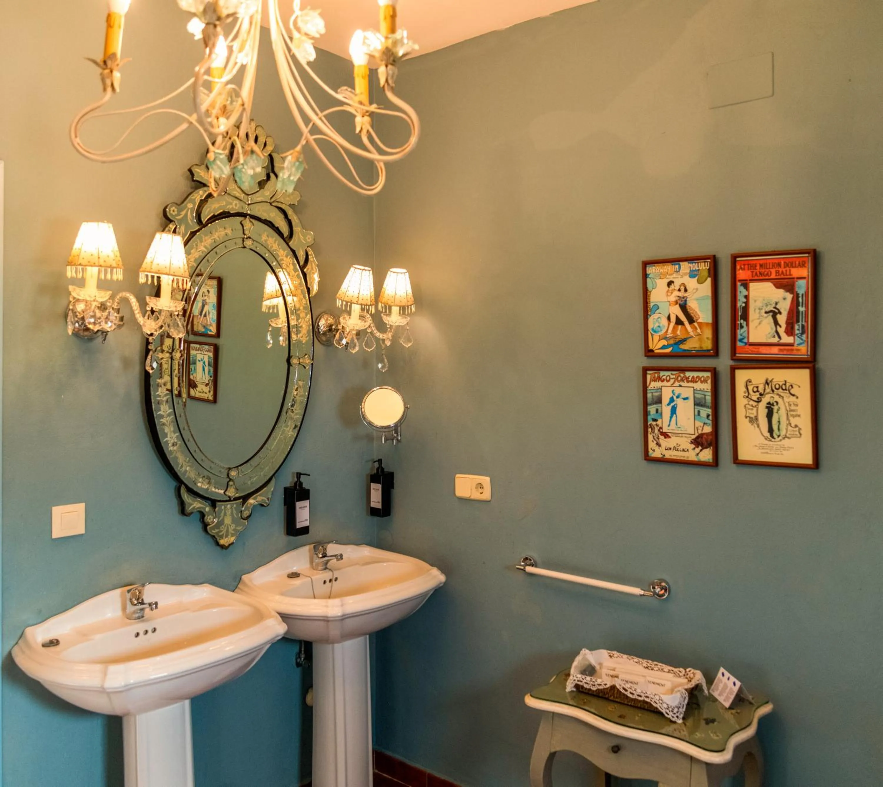 Bathroom in Hotel Utopía