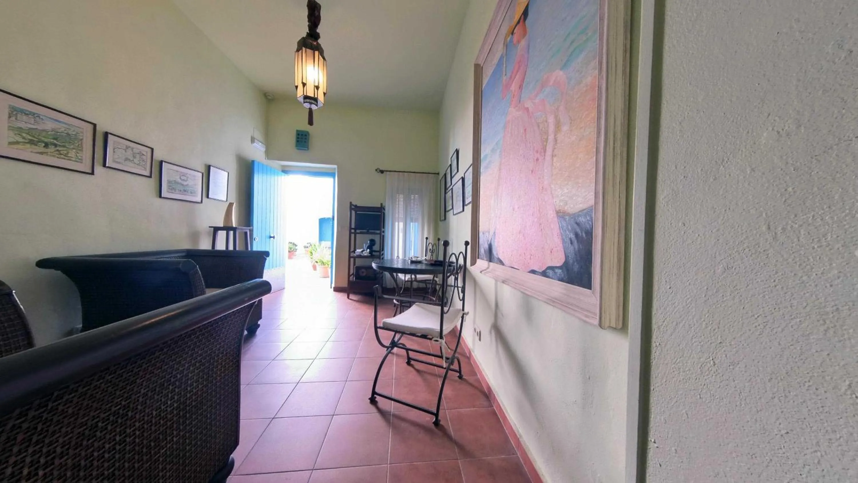 Seating area in Hotel Utopía